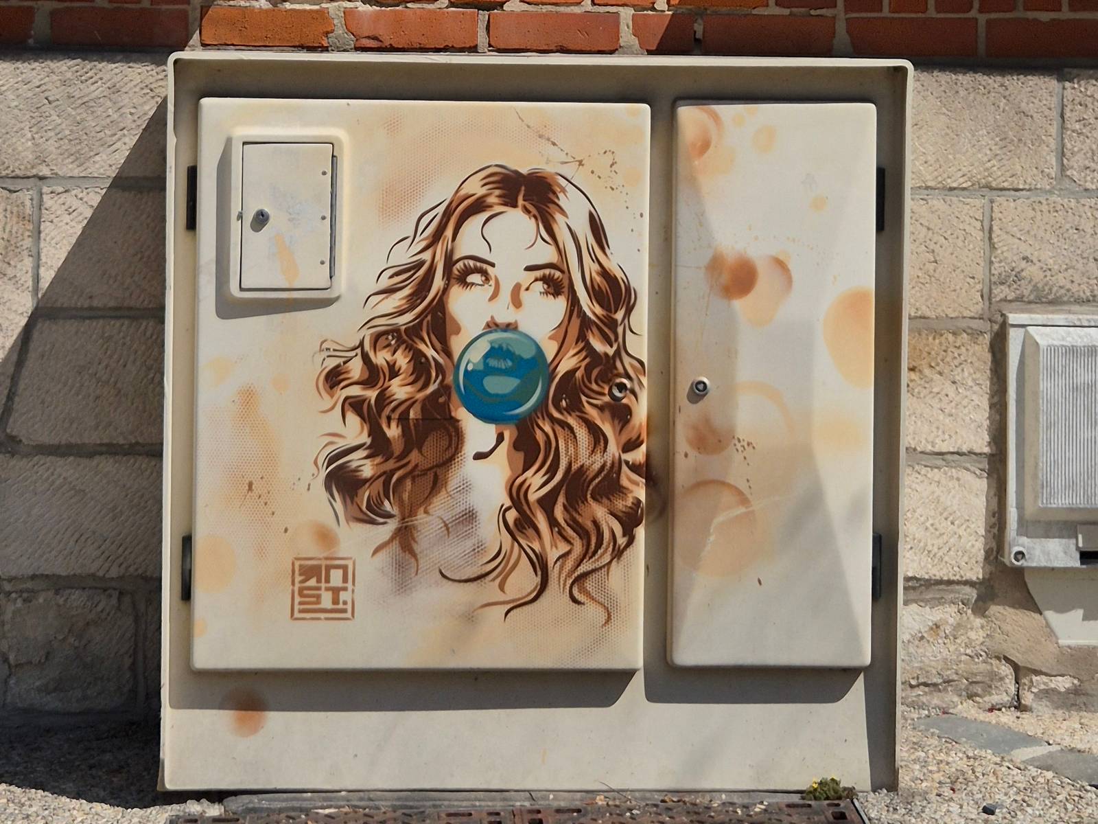 RNST—BUBBLE STYLE