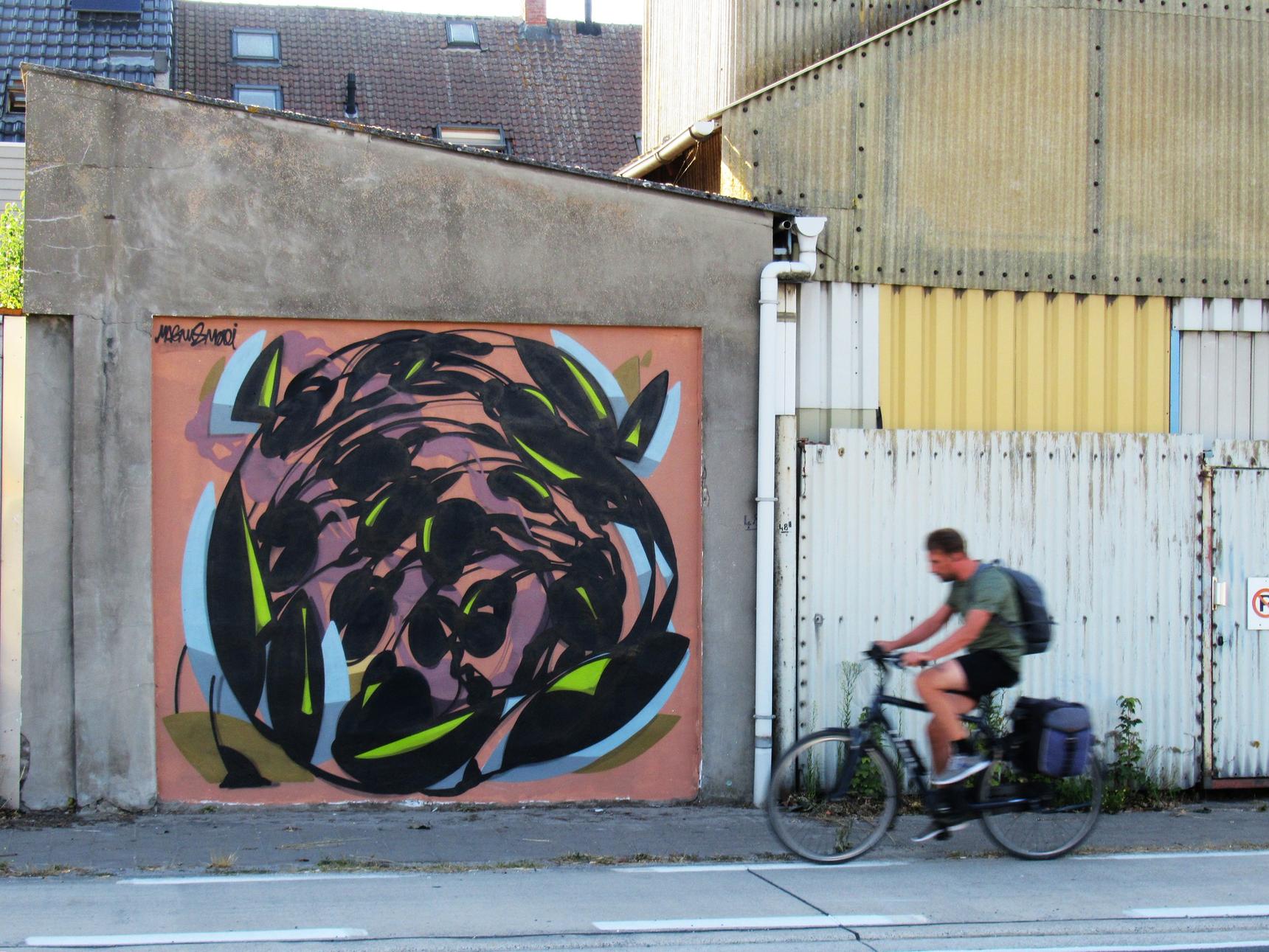 Solid 9.0 / Magnus Mori—For the morning commute
