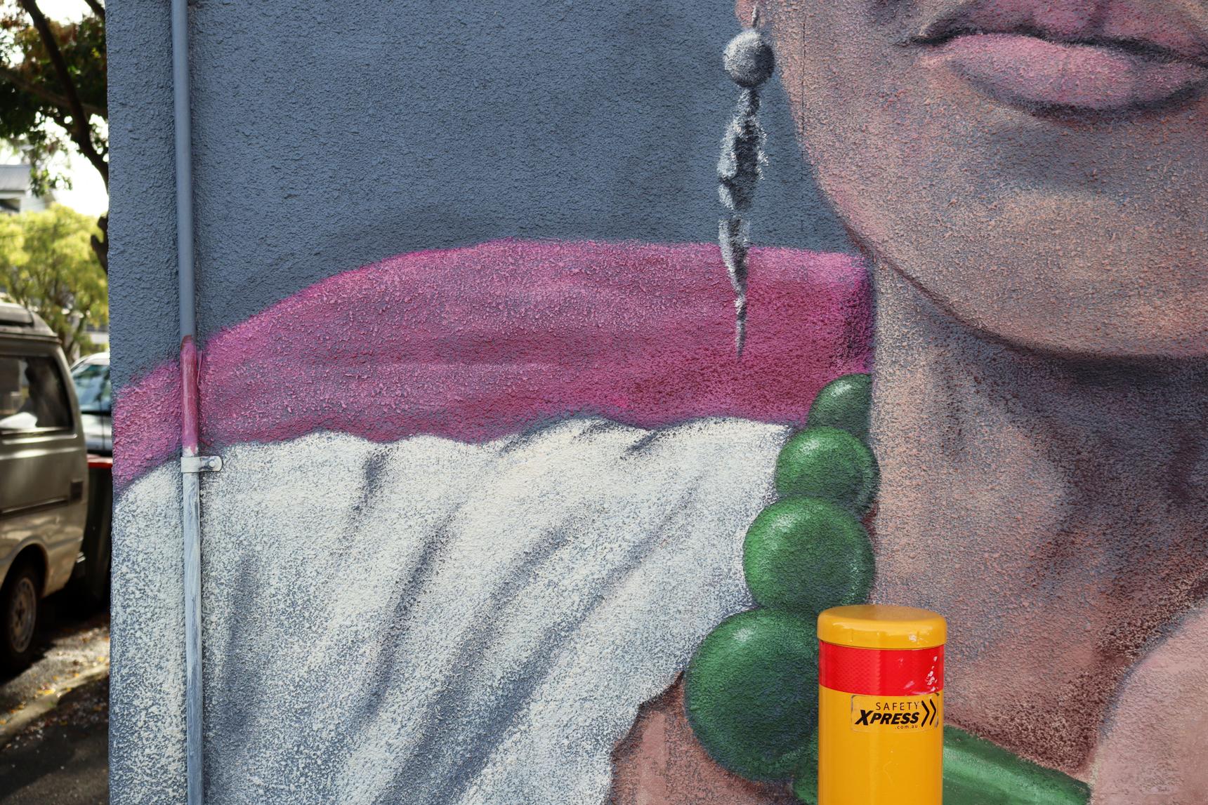 Oliver Wall—Frida
