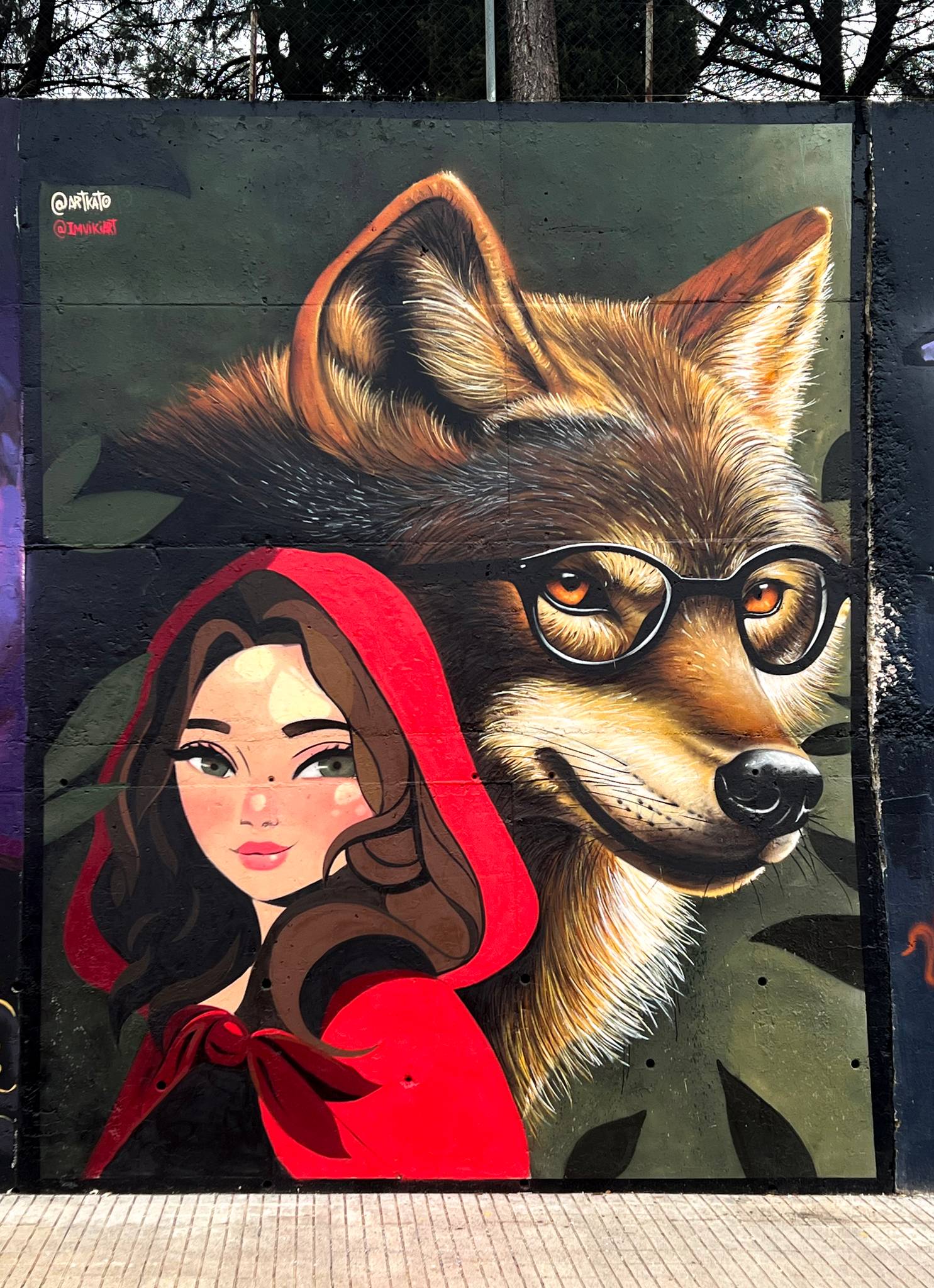 Kato, Viki Art&mdash;El Lobo y Caperucita Roja