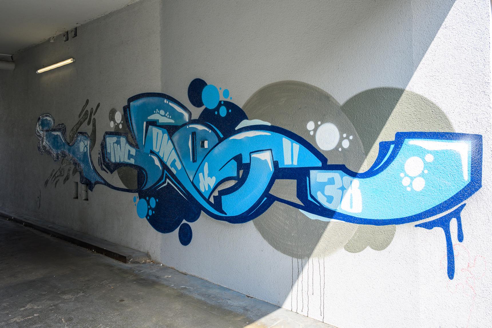ROWER1—Untitled