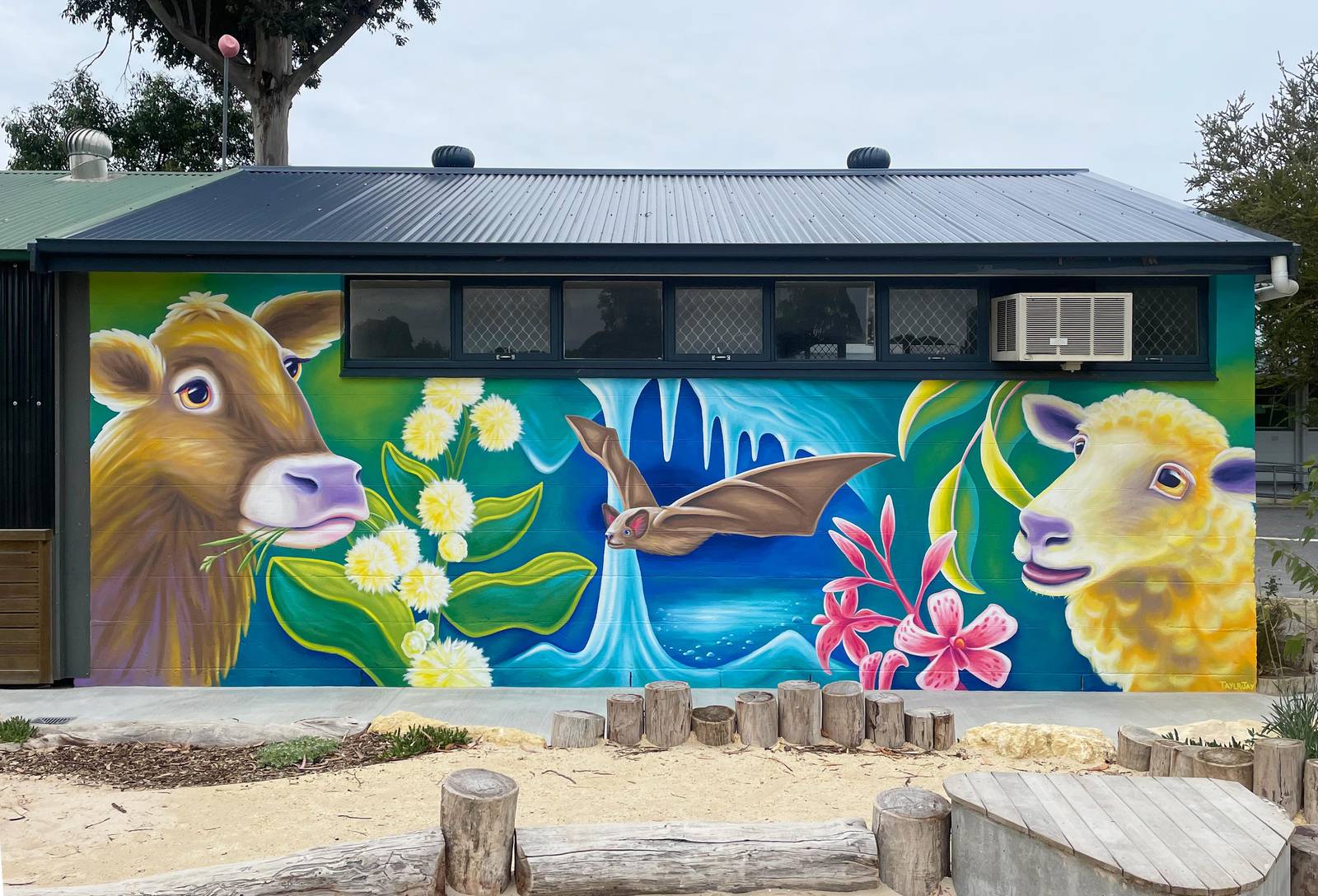TaylrJay—Naracoorte South Primary School Mural
