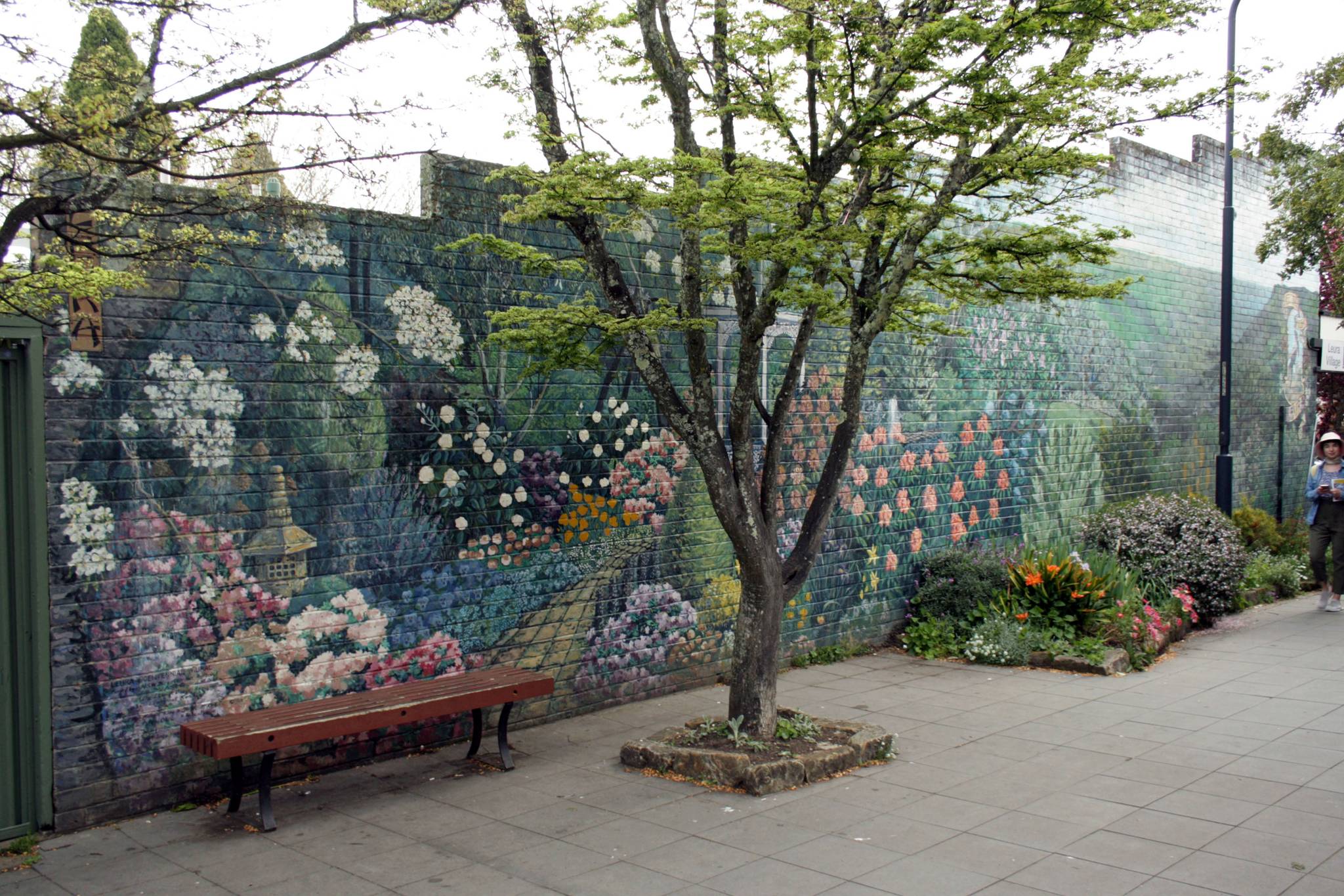 Malcolm King, Julie McKenzie&mdash;Leura Bicentennial Mural