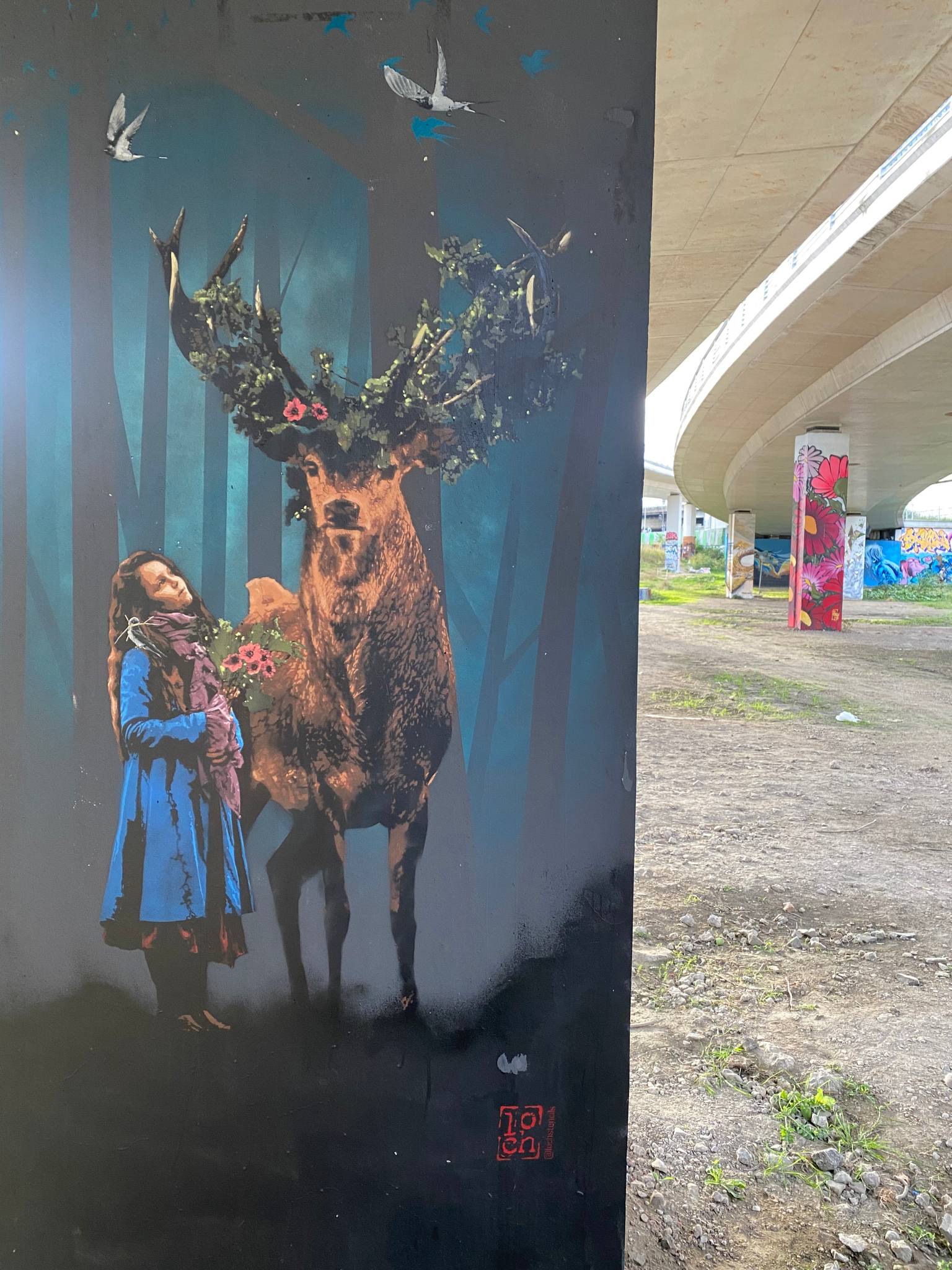 Loch stencils&mdash;The girl and the deer 