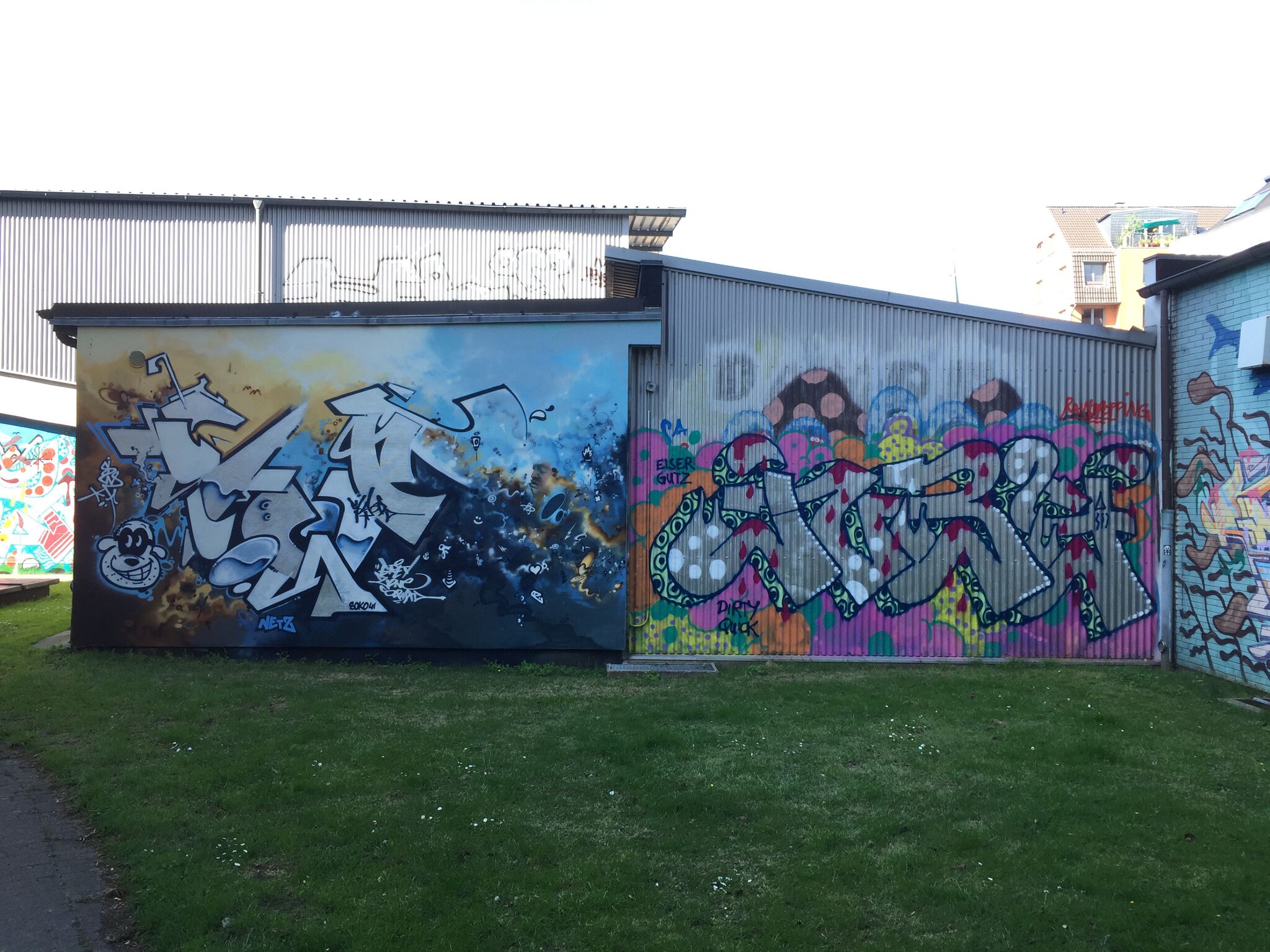 Guts&mdash;Wall behind Affenfaust gallery