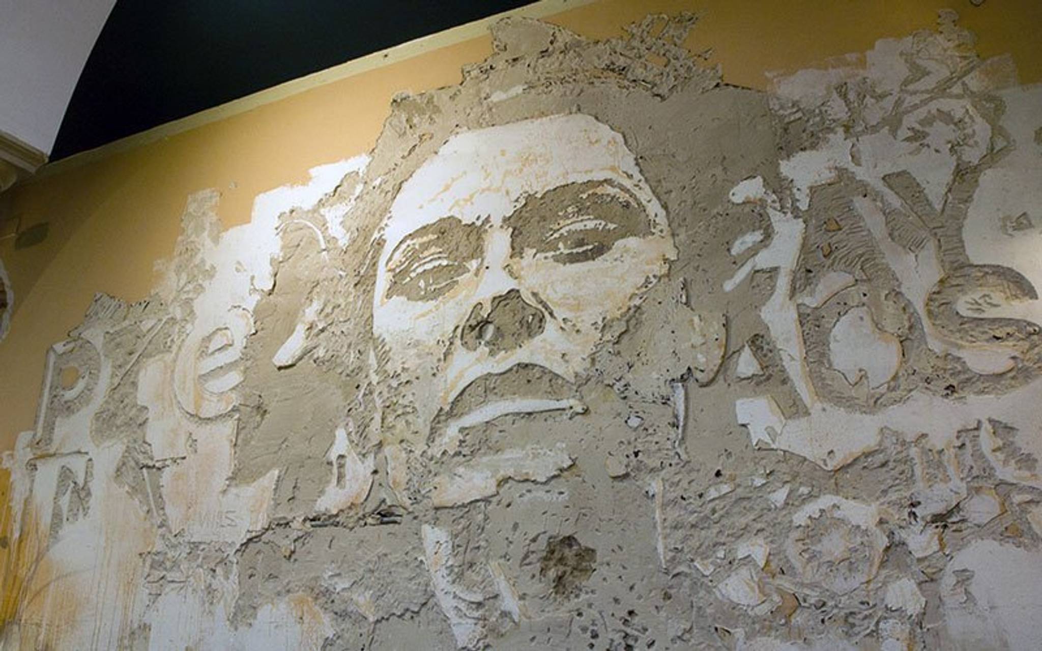 Vhils&mdash;Lobo Lopez