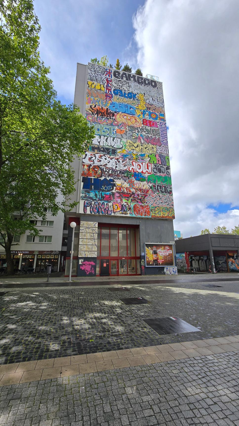 @bigtimebrad, Brad Downey—Vandalism - a social sculpture