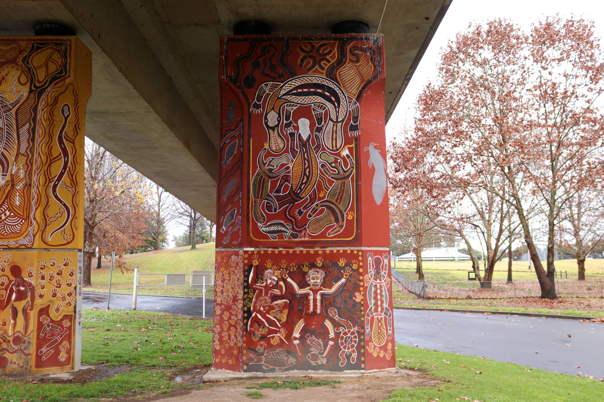 Kym Freeman&mdash;Cowra Bridge Pylons