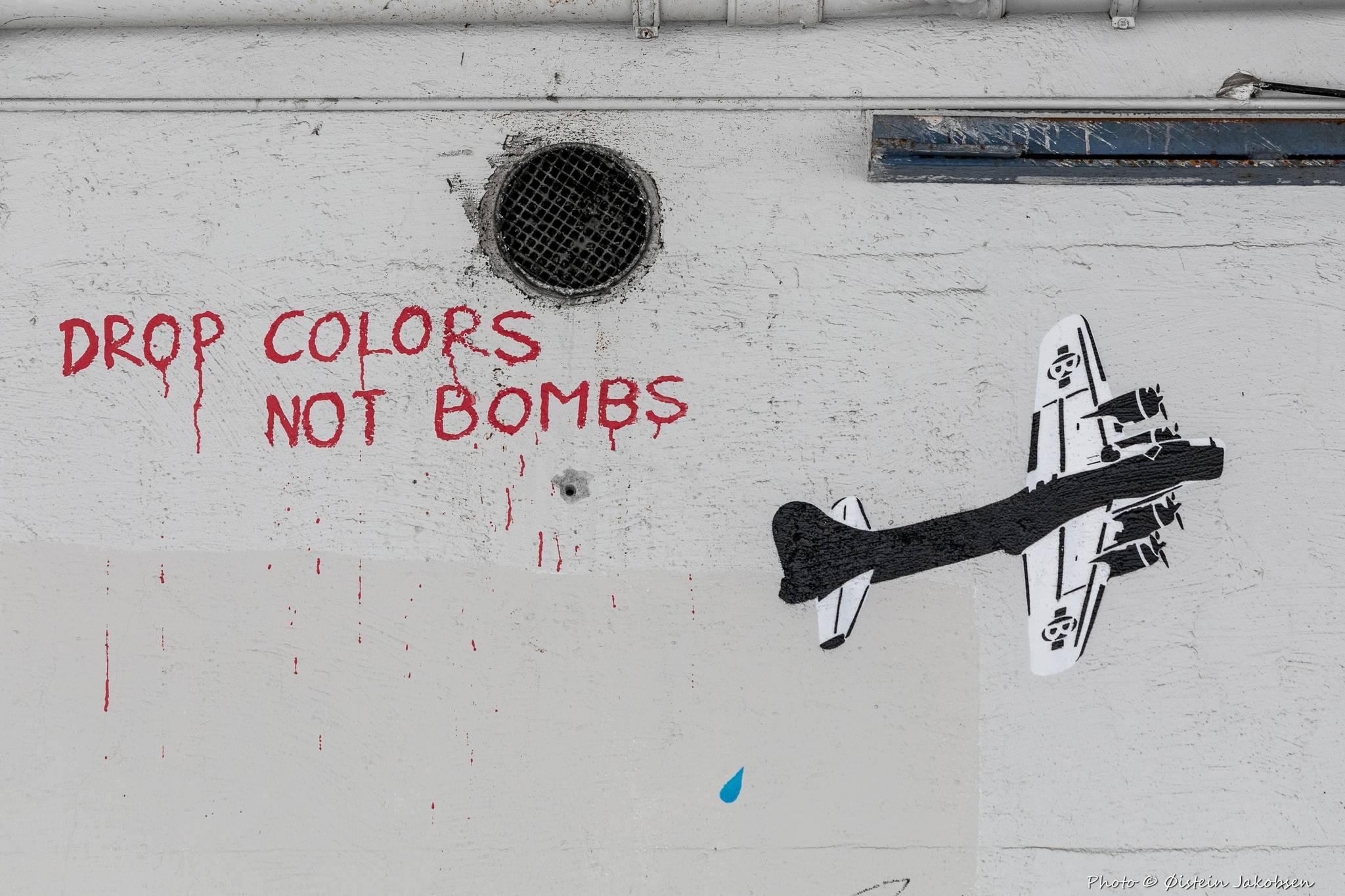 Unknown - Bergen (Norway)&mdash;Drop Colors not Bombs