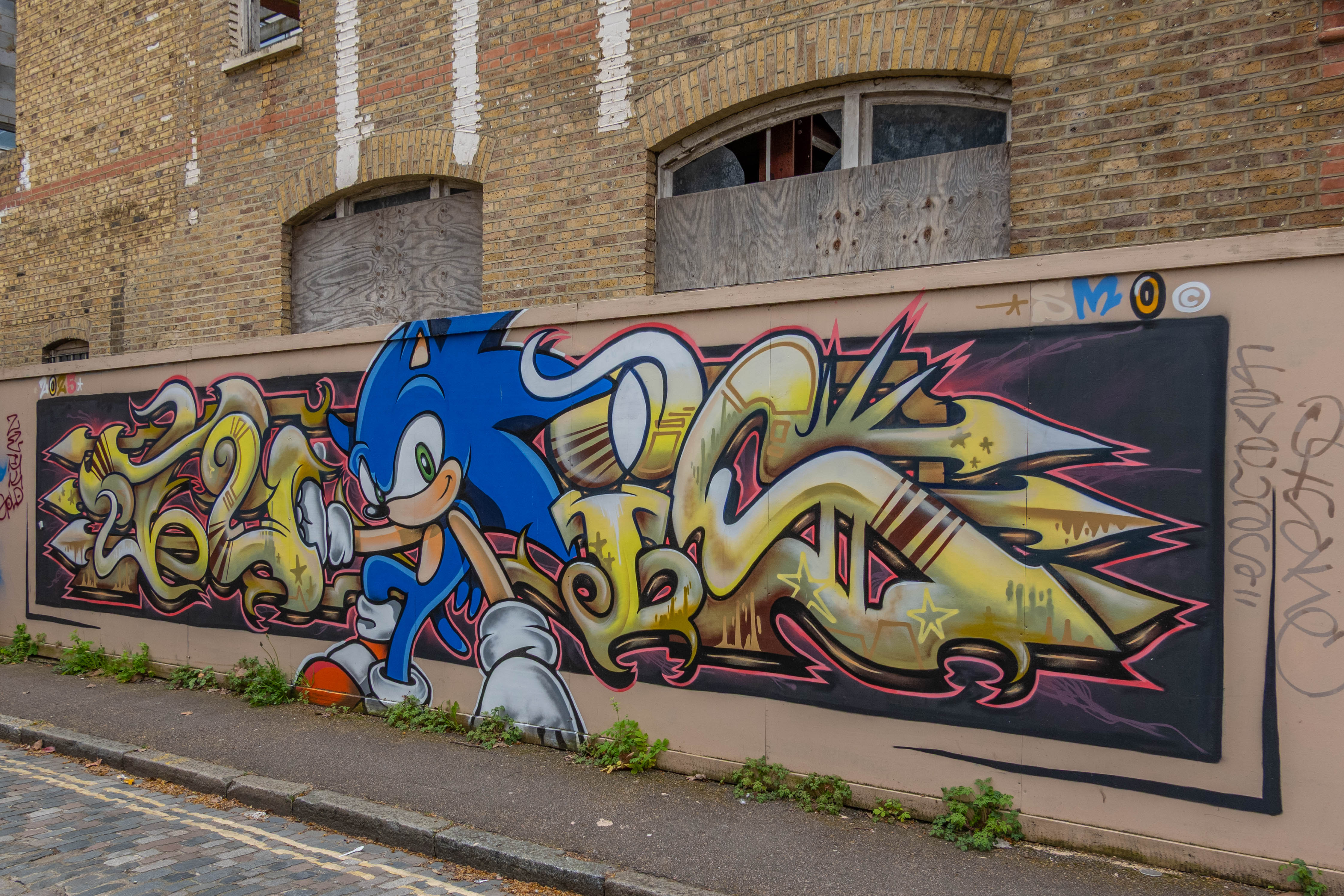 Artwork by TUIS1 - Street Art Cities