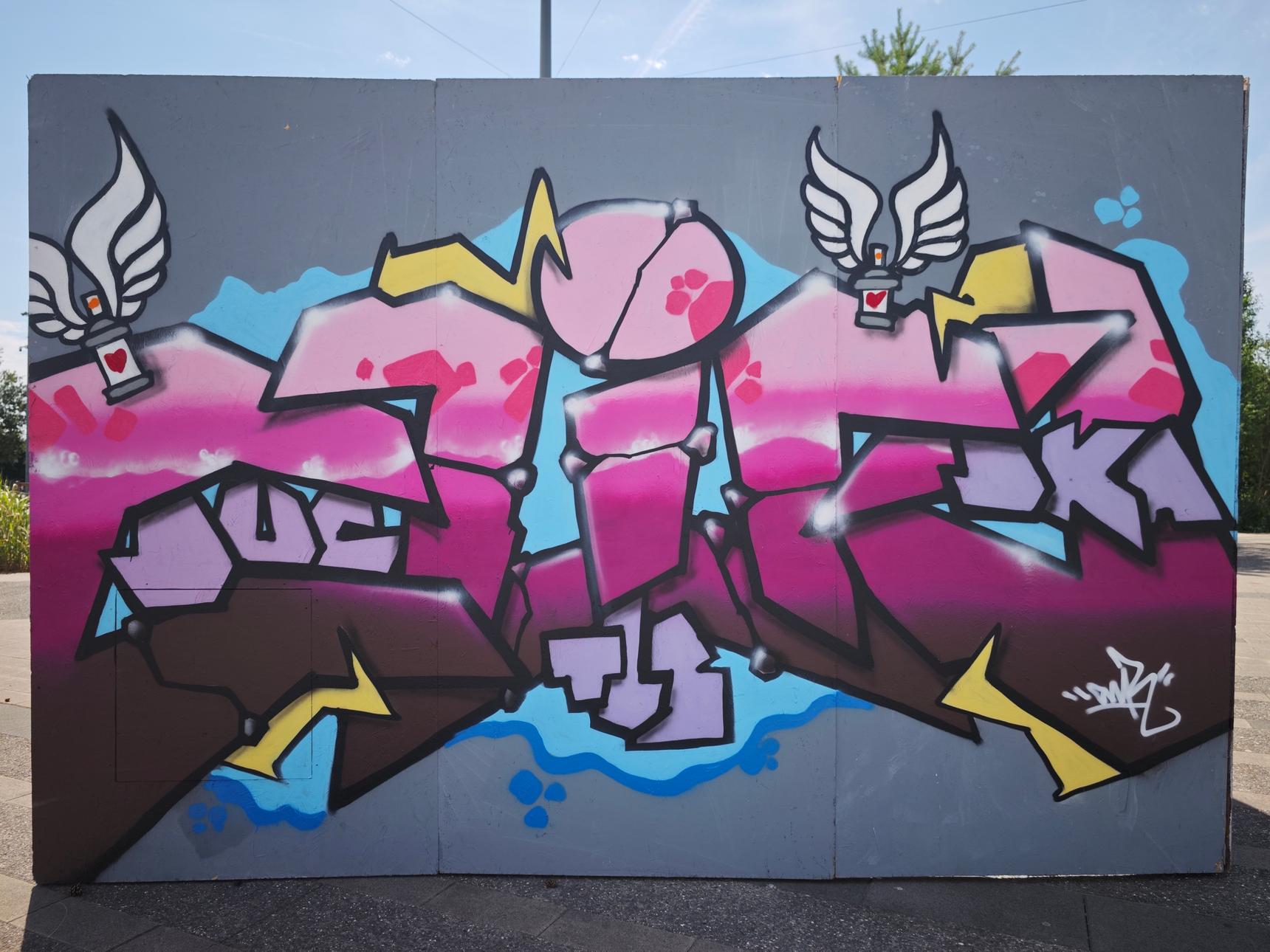 Air1Duc—240 STREET #3