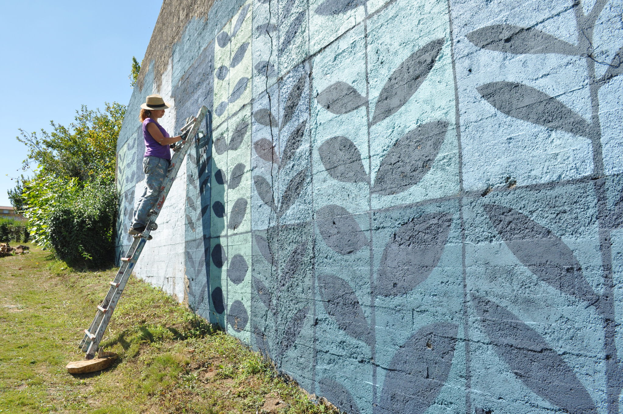 Xoana Almar&mdash;Wall by XOANA ALMAR for DESORDES CREATIVAS 2017 in Ordes (Galicia - Spain)