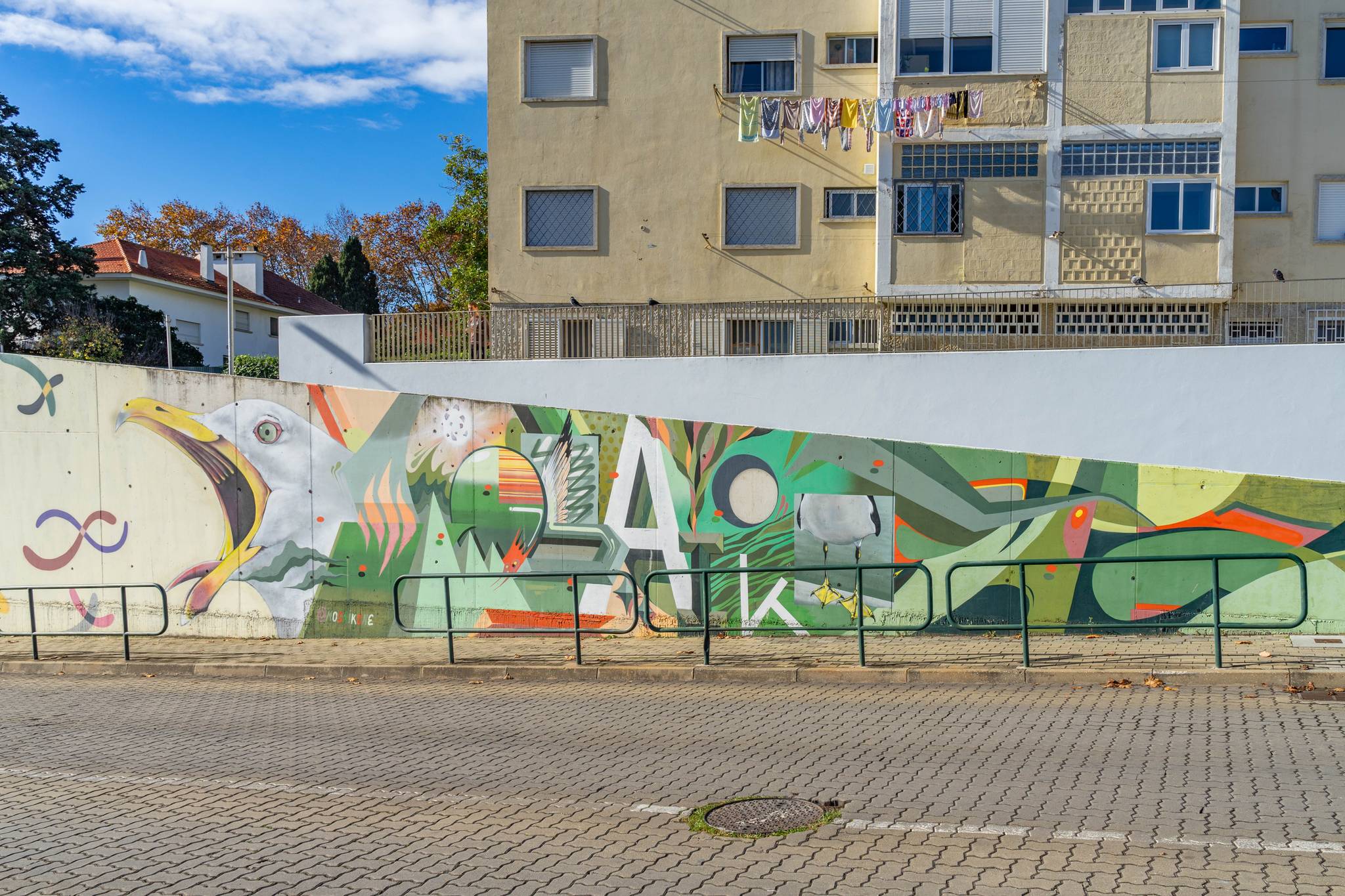 &mdash;Carcavelos - 30 Years of Graffiti