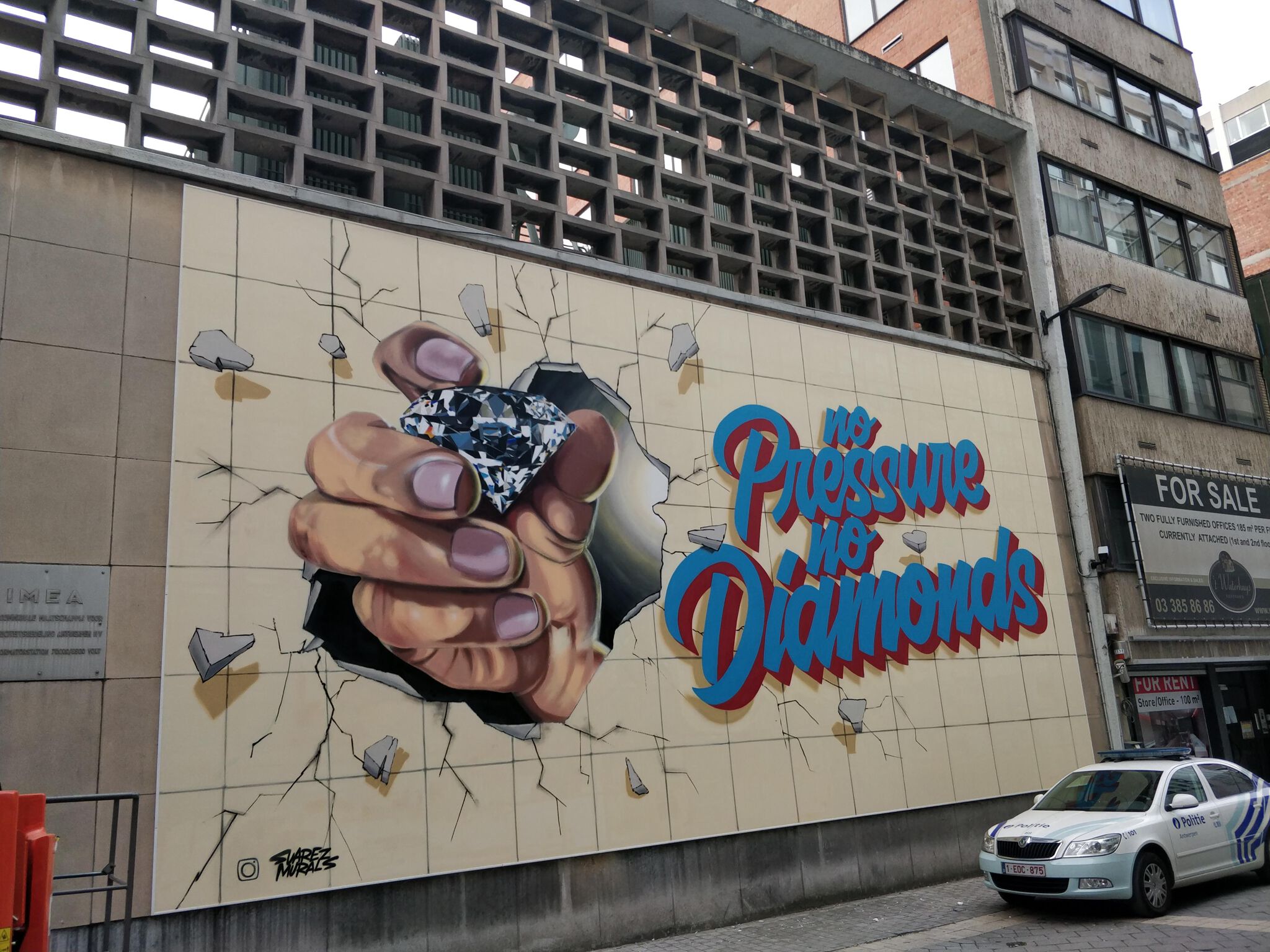 Suarez Murals&mdash;No pressure no diamonds