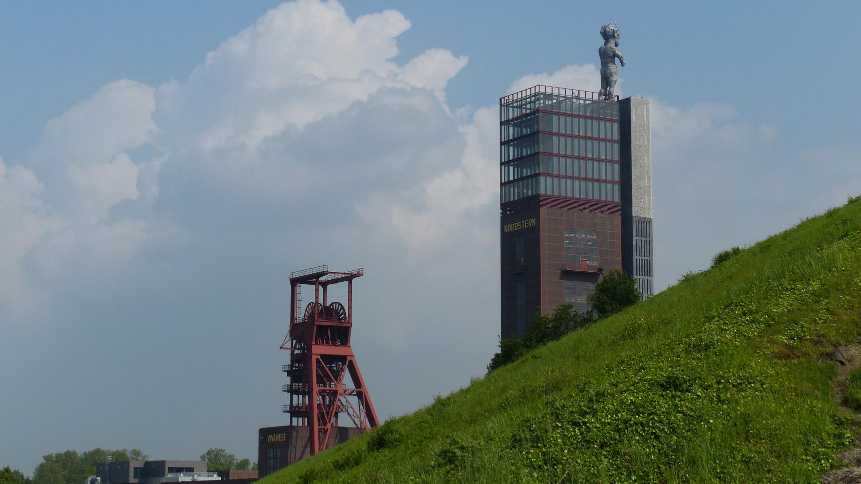 Markus Lüpertz—Herkules von Gelsenkirchen