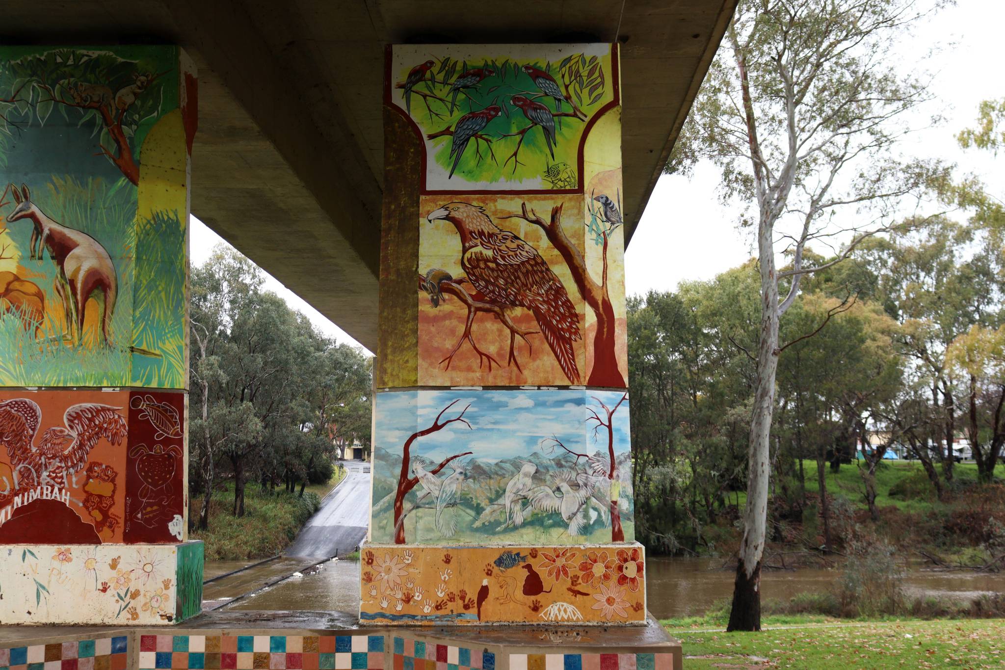 Kym Freeman&mdash;Cowra Bridge Pylons