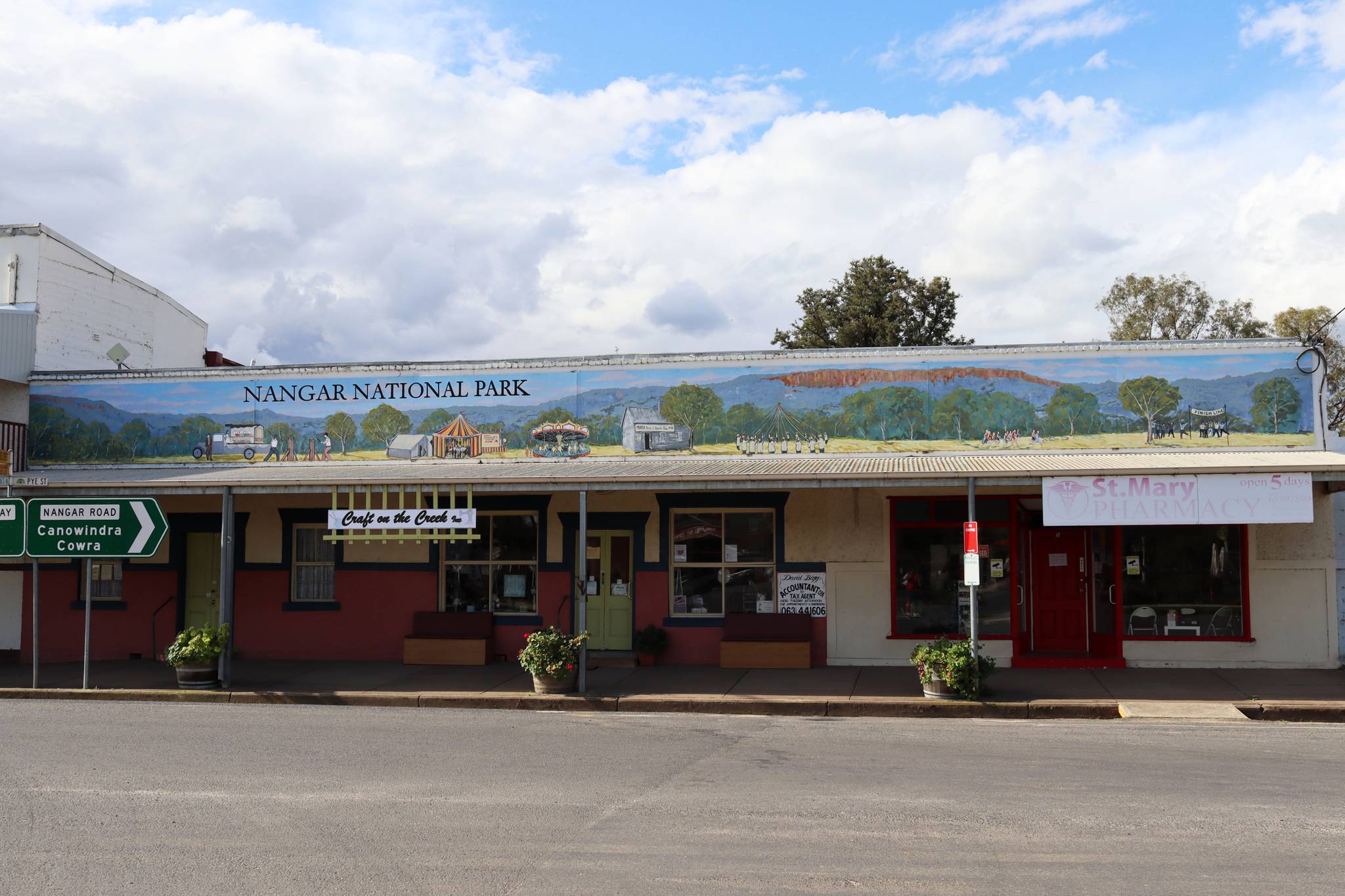 Les Quick, Lynda Cowan&mdash;Nangar National Park - Murga Sports & Picnic Day