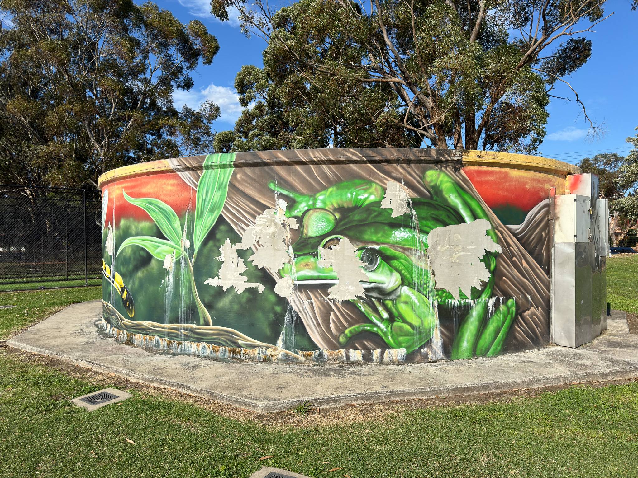 Sekt Compton&mdash;Riverwood Water Tank