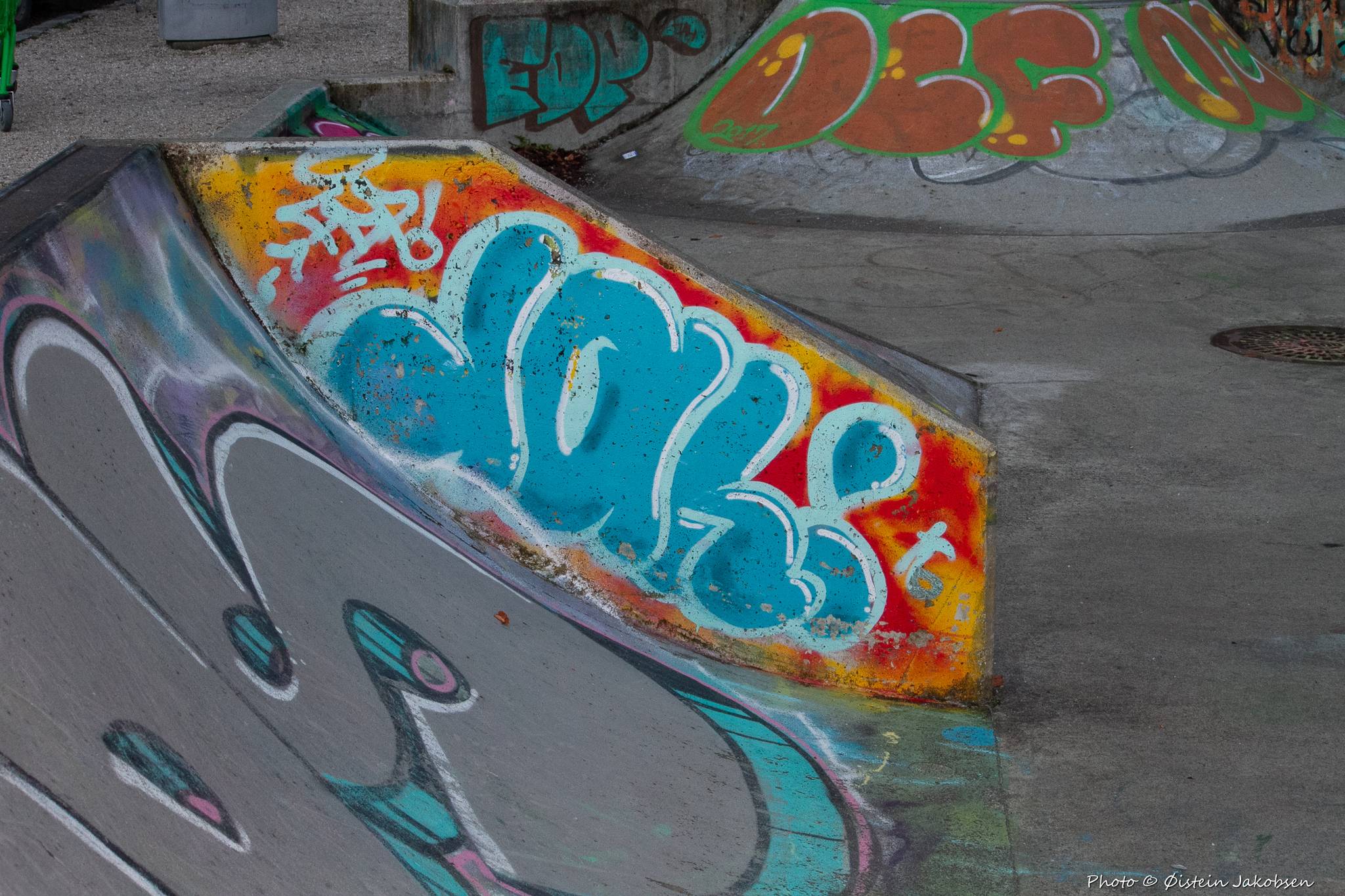 &mdash;Graffiti spot / Skating park