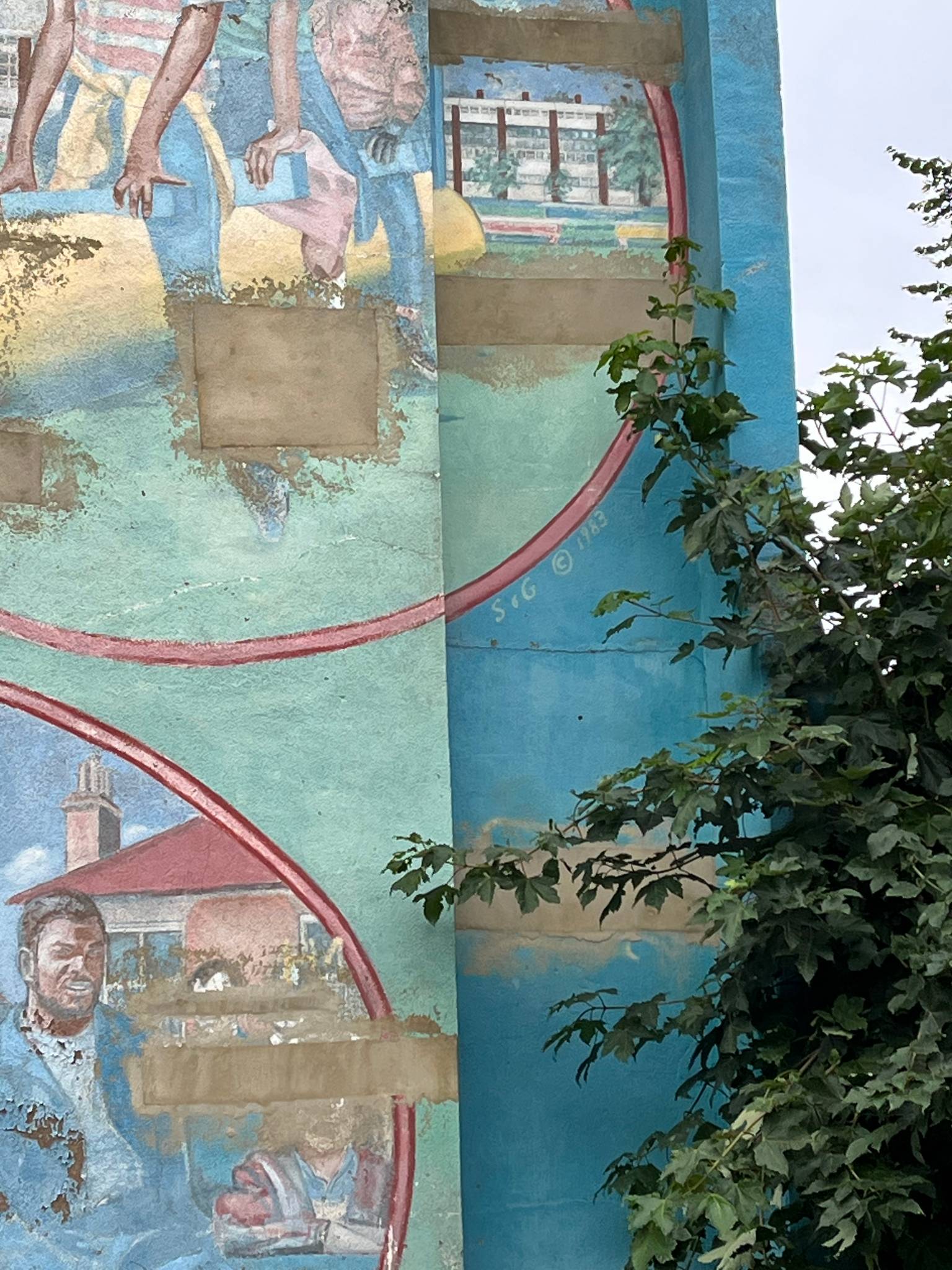 Gordon Wilkinson, Sarah Faulkner&mdash;Slade Gardens Mural