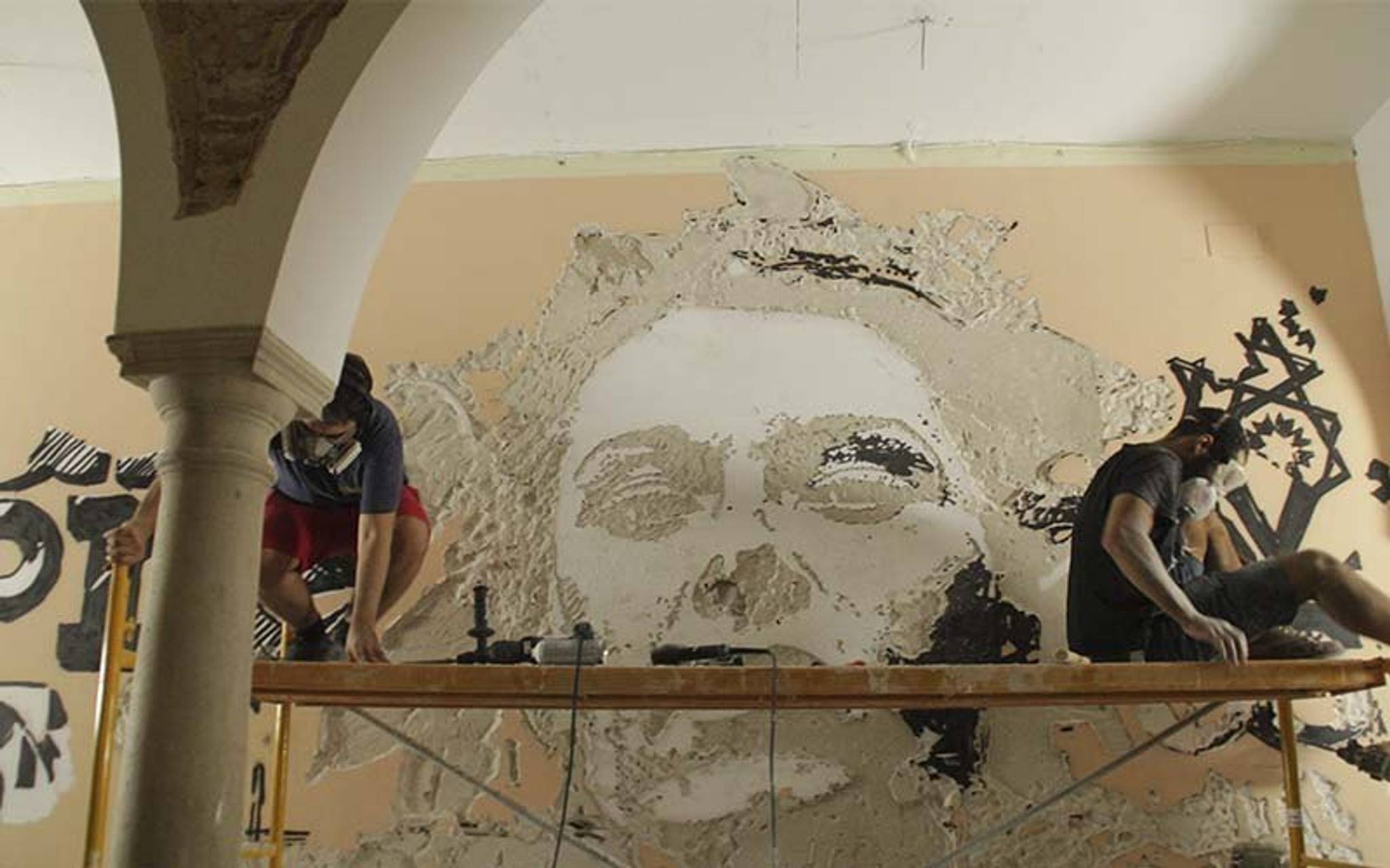 Vhils&mdash;Lobo Lopez