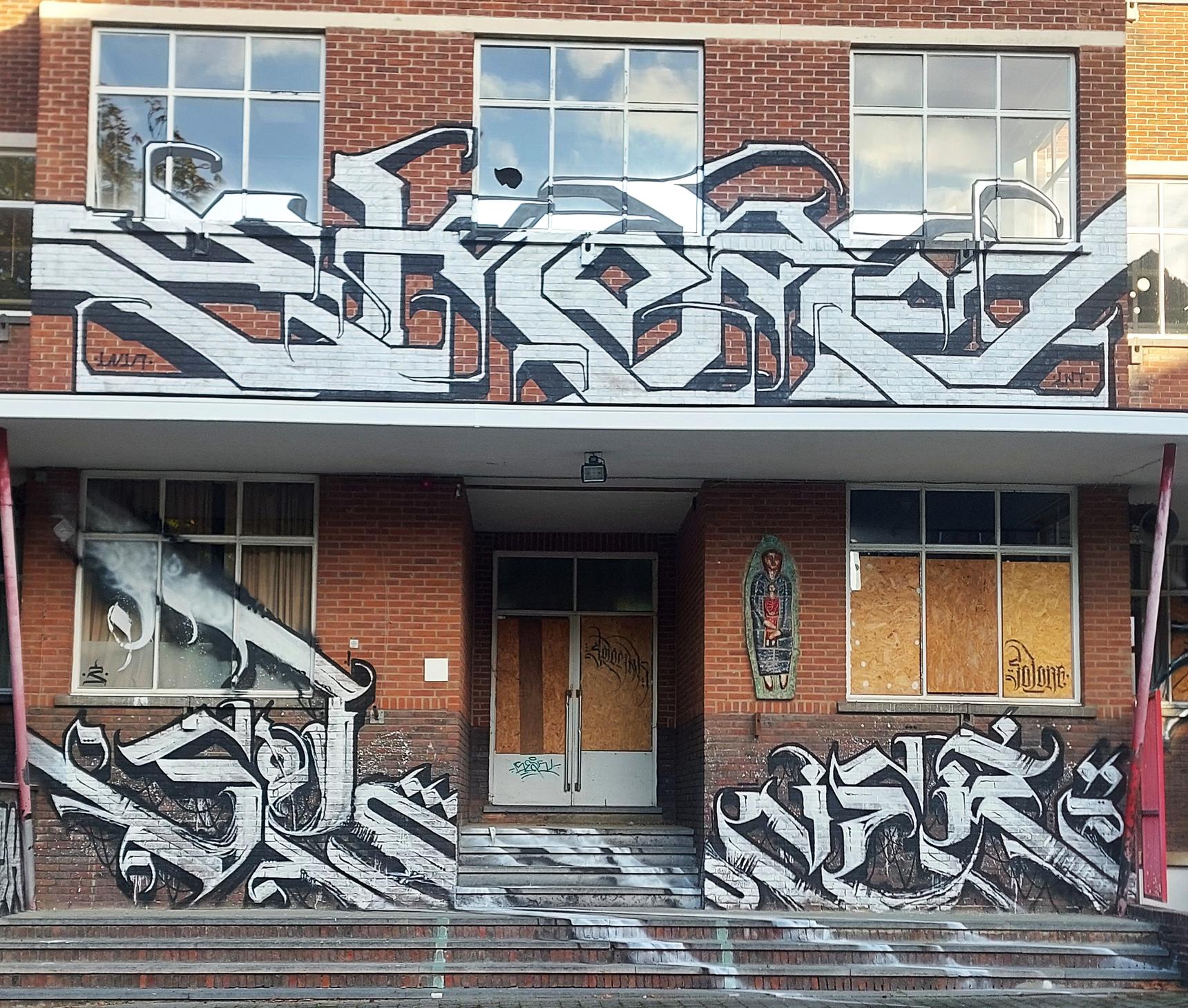 Ekors, Solo Cink—undefined