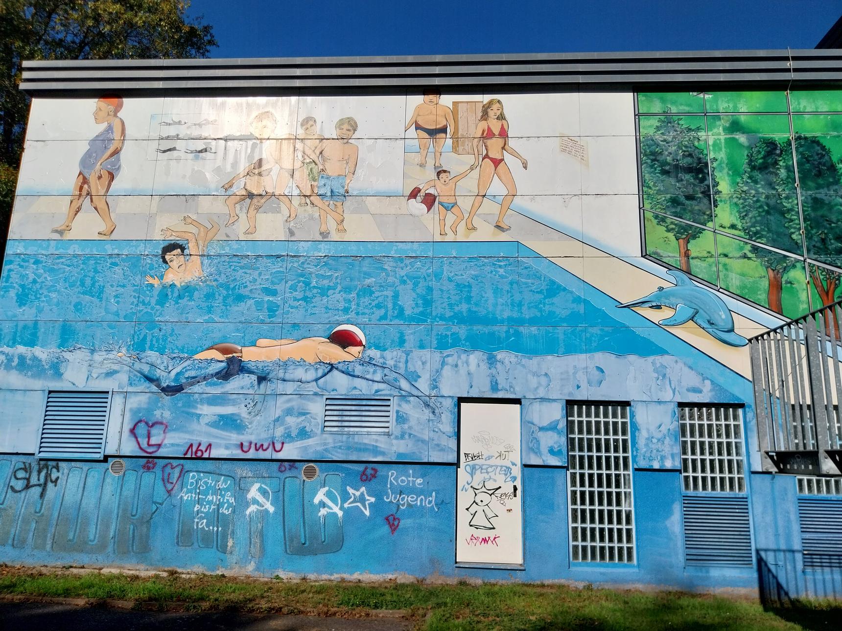 Unknown - Dortmund—Mural Hallenbad Aplerbeck