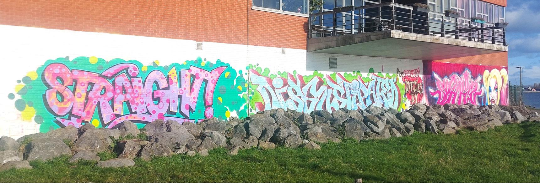 —Legal wall Spuikom