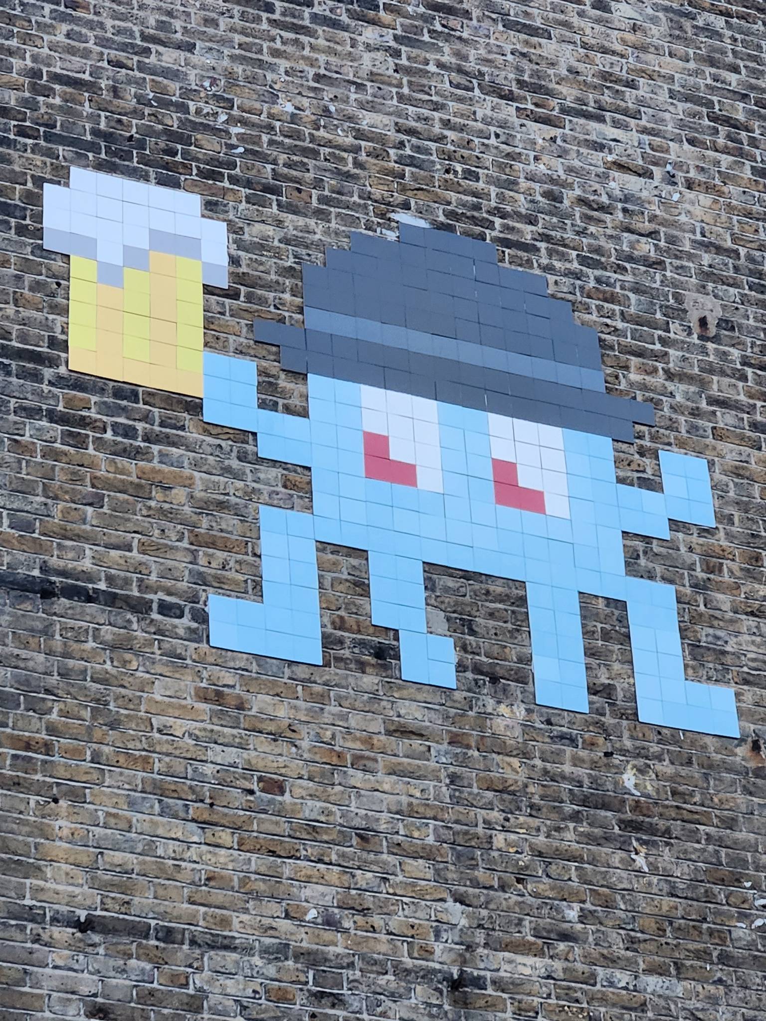 invader&mdash;Bowler & Pint