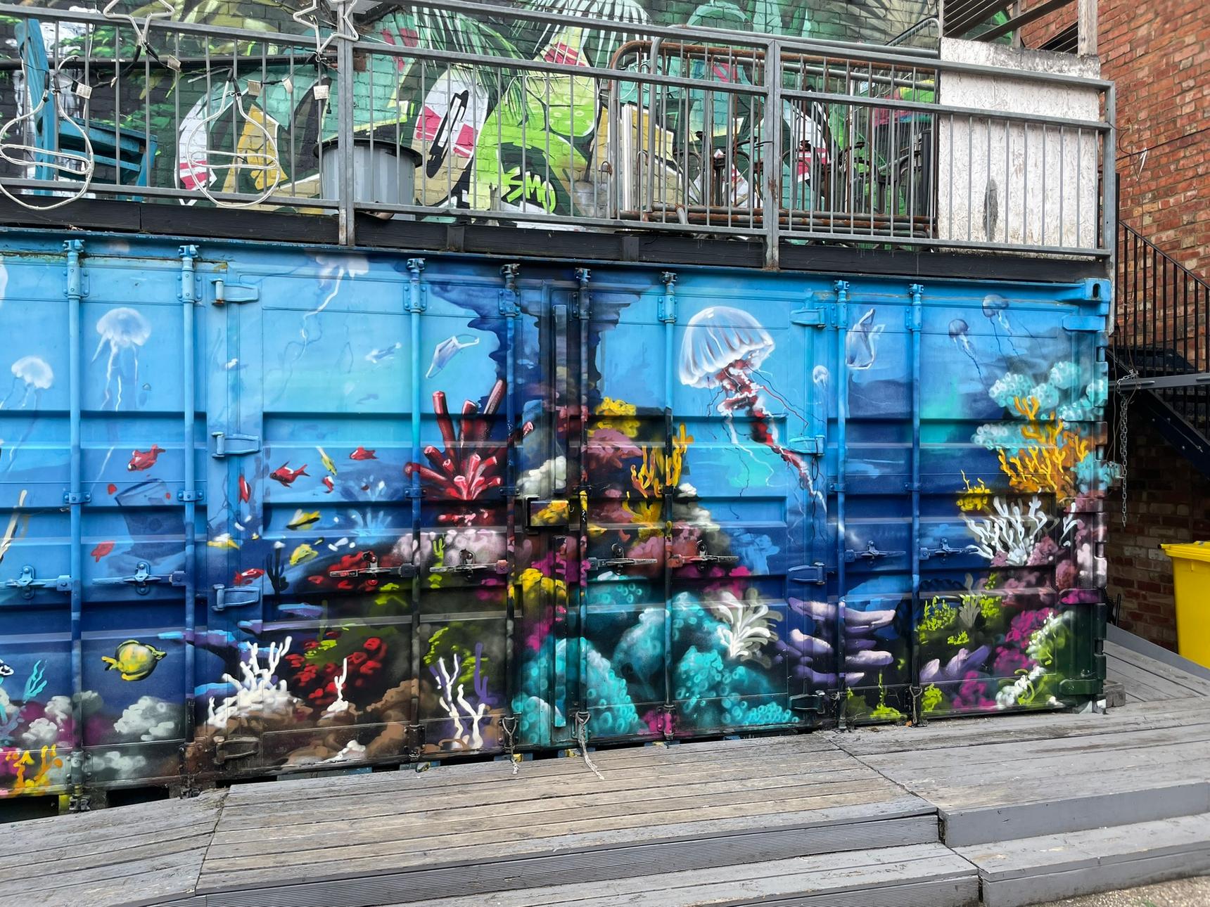 Graffiti Painters—Save our Seas