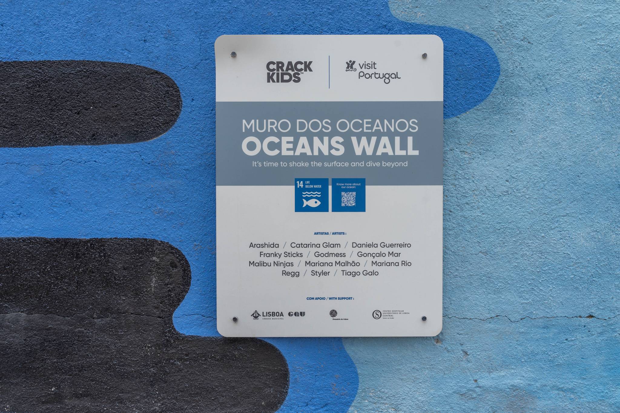 &mdash;Muro dos Oceanos / Oceans Wall