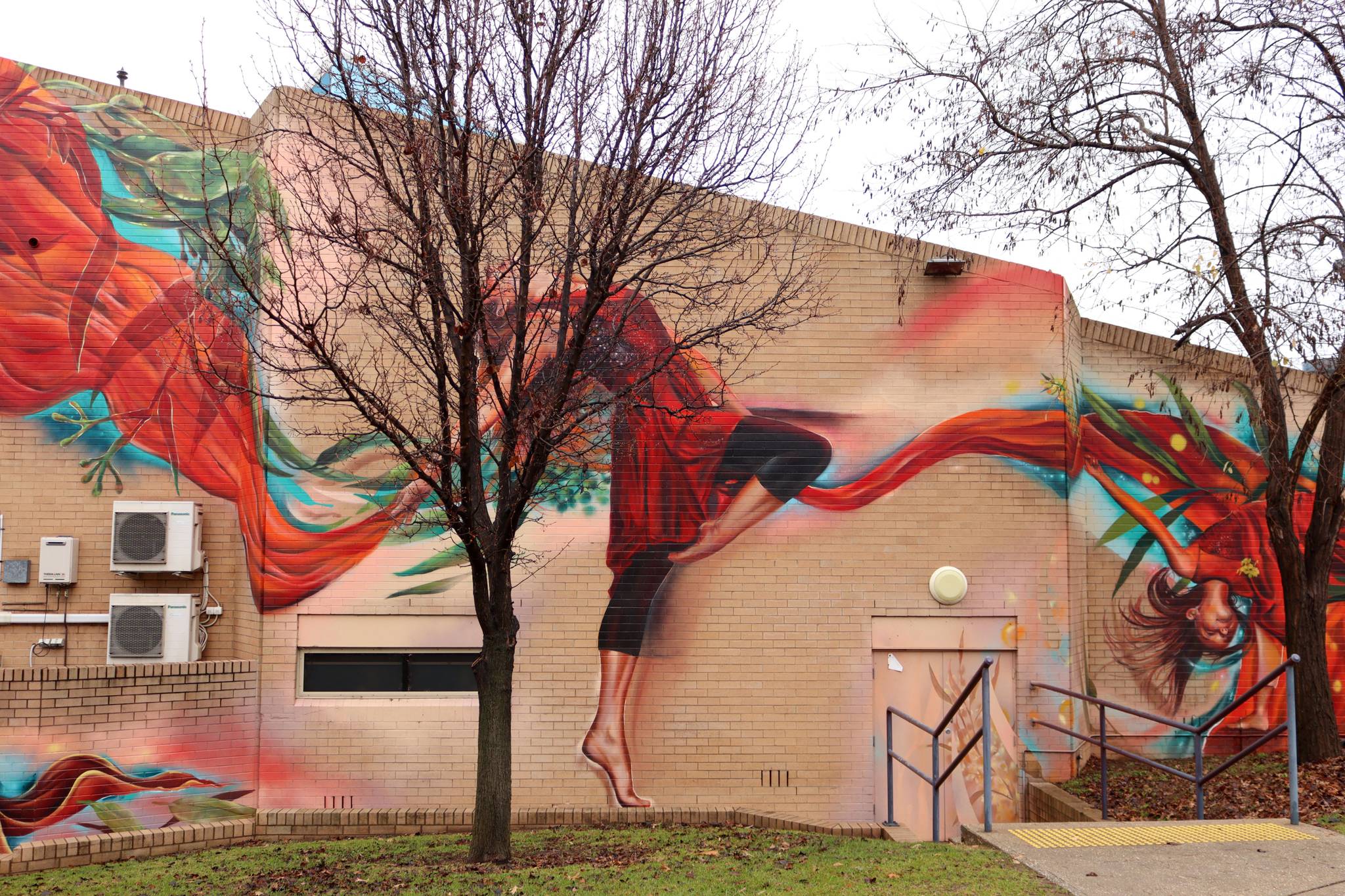 Drapl, The Zookeeper, The Brightsiders&mdash;Cowra Civic Square Mural