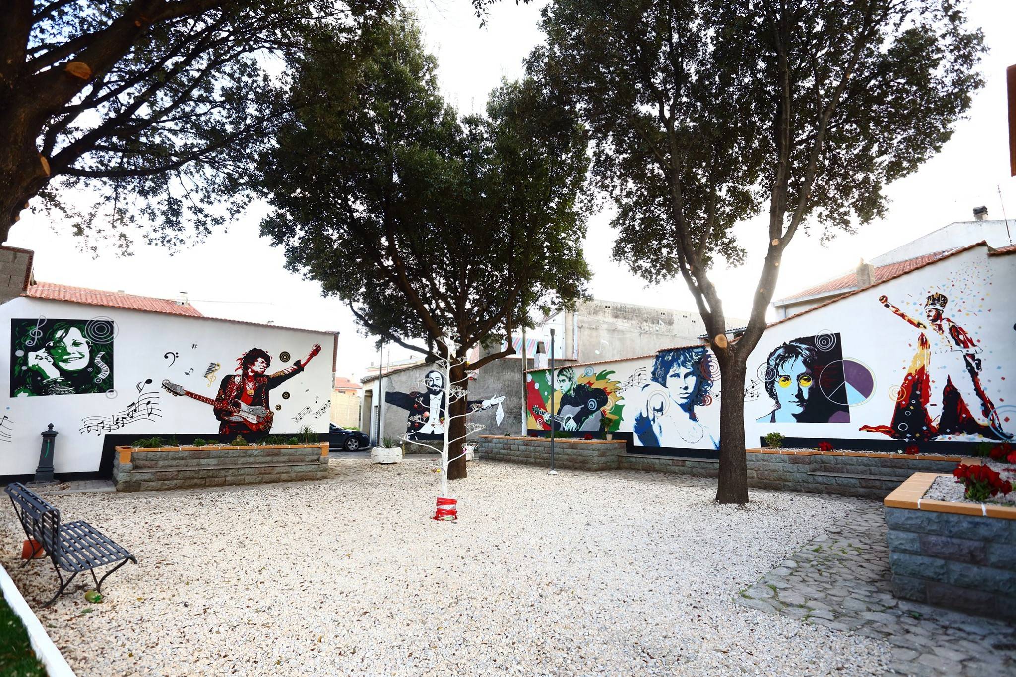 STI RAGAZZI & UNO SPRUZZO DI ARTE E COLORE&mdash;Piazza della musica