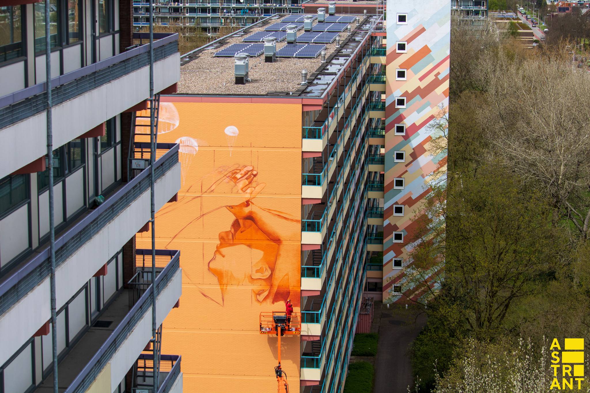 Iota&mdash;Airborne Mural  - Veldhuizen