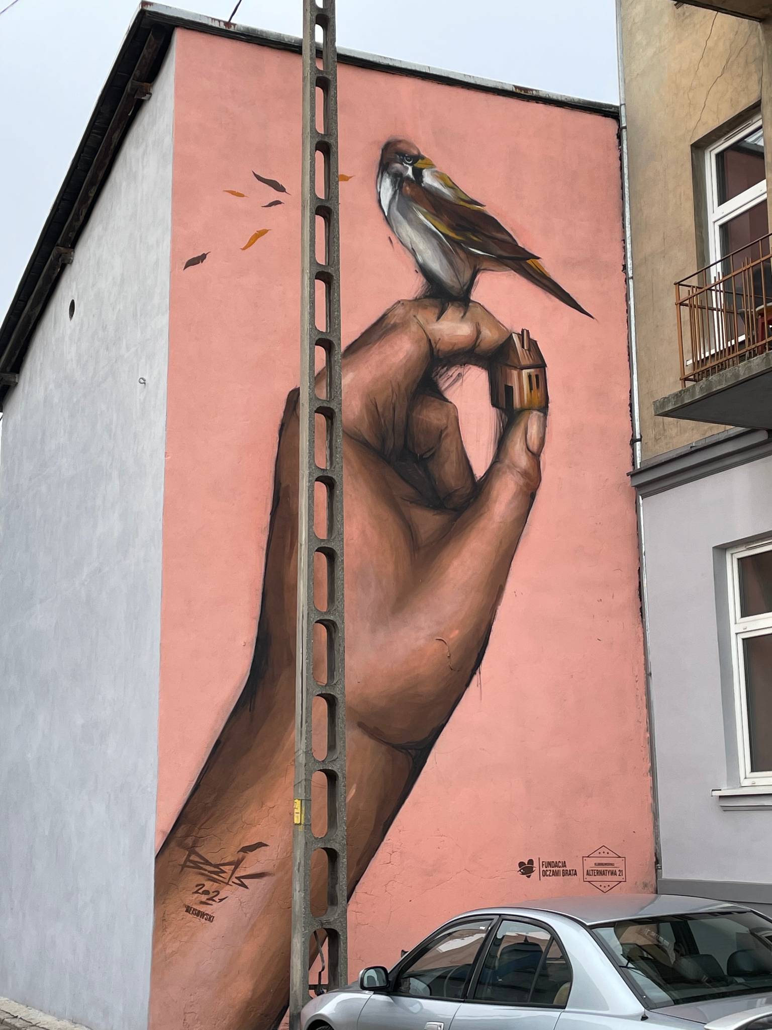 Dominik Moryn&mdash;The Bird on the Hand