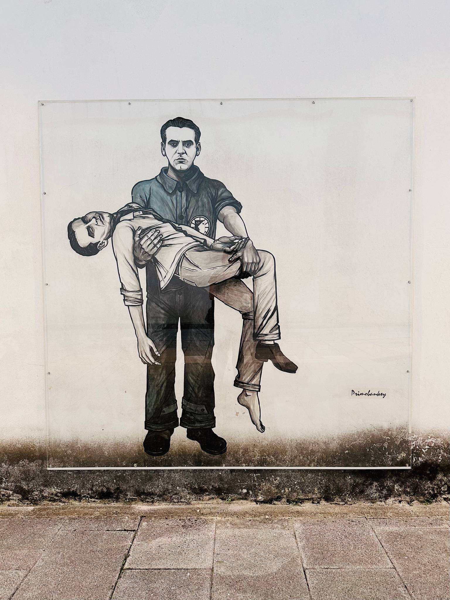 El Primo de Banksy&mdash;ESTA DOR NON SE CURA CON RESIÑACIÓN