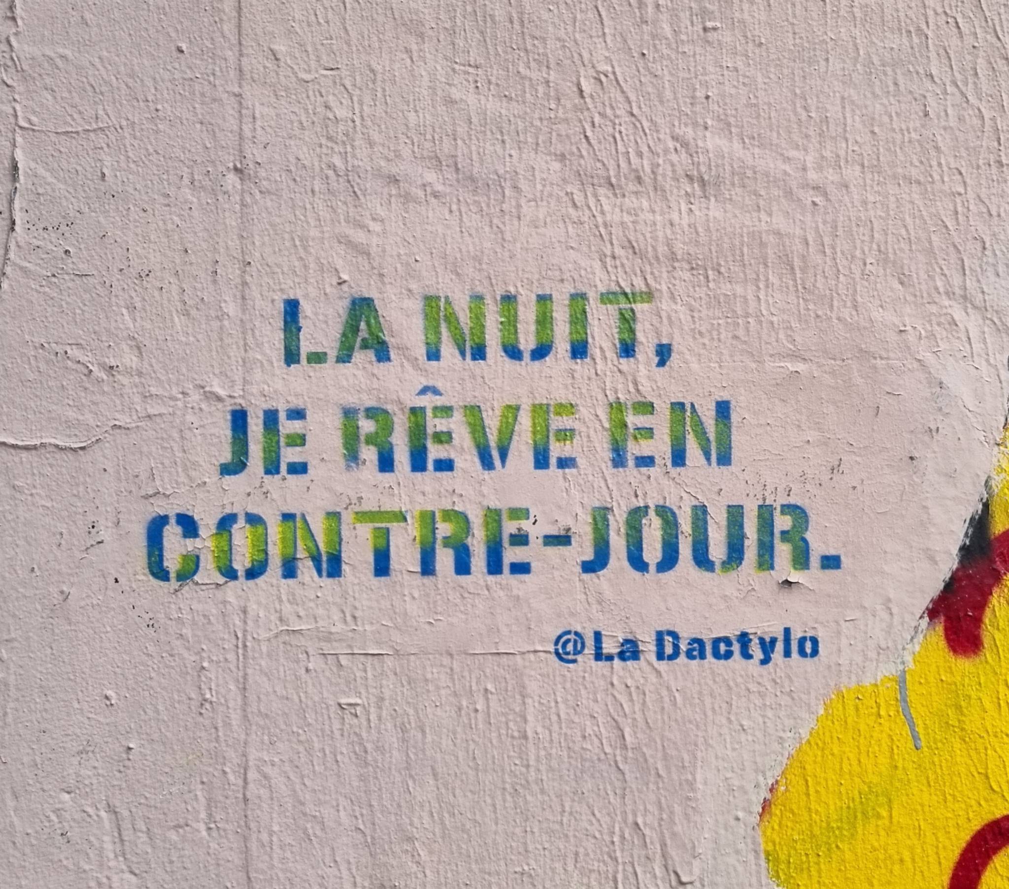 La Dactylo&mdash;"La nuit je rêve en contre-jour"