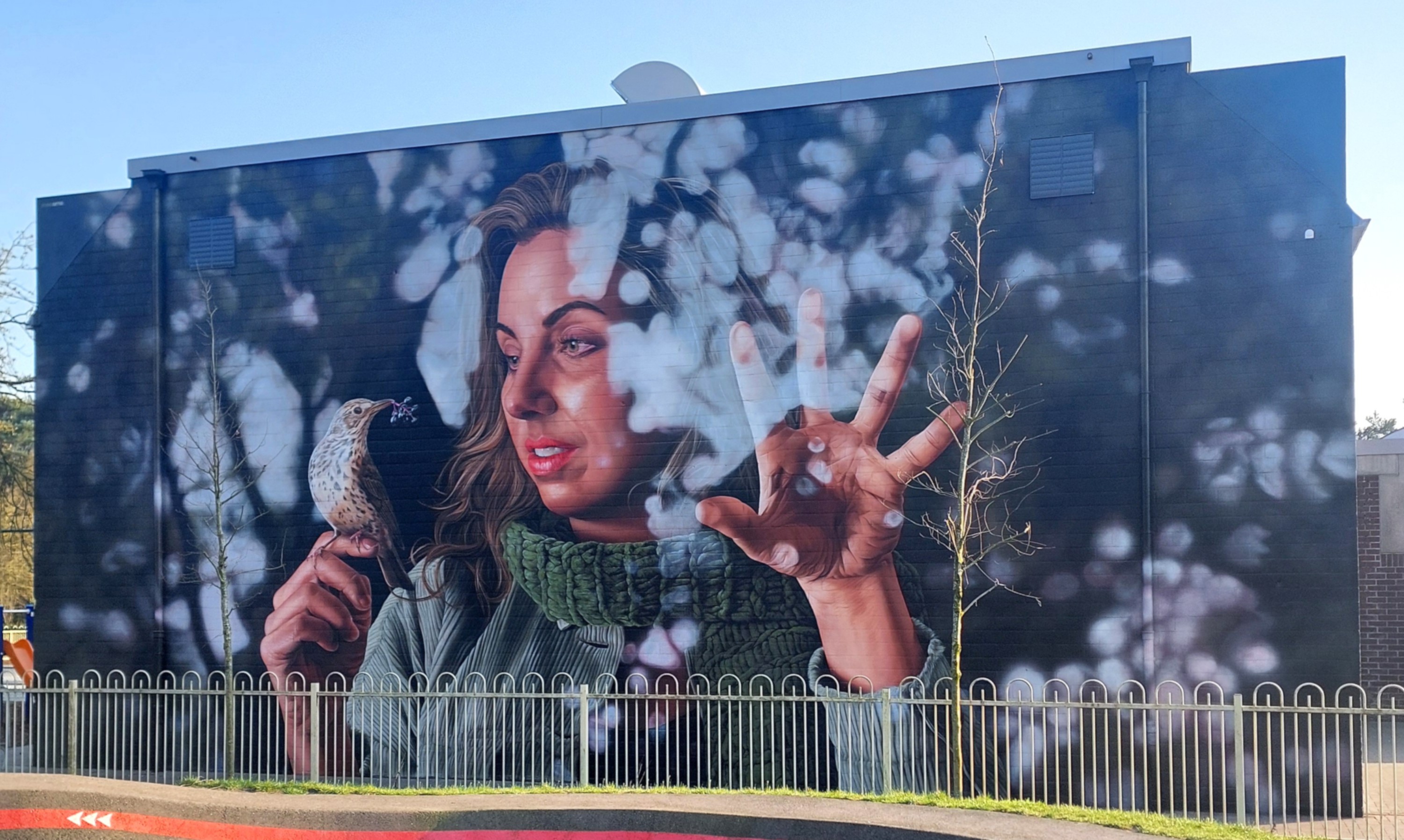 Silent Reflection by Studio Giftig - Street Art Cities