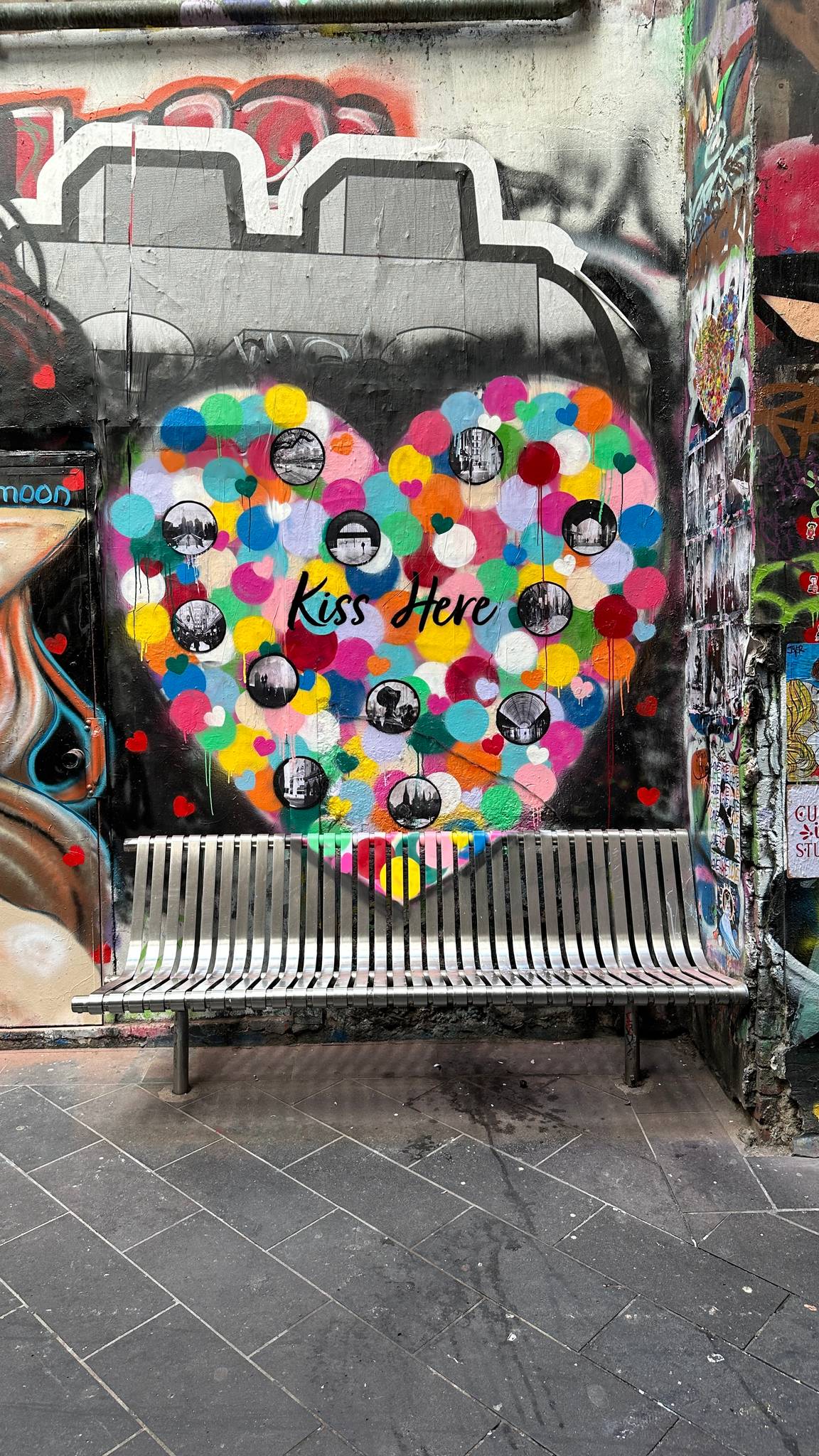 Monochromatic Melbourne&mdash;Valentine’s Day- Kiss here