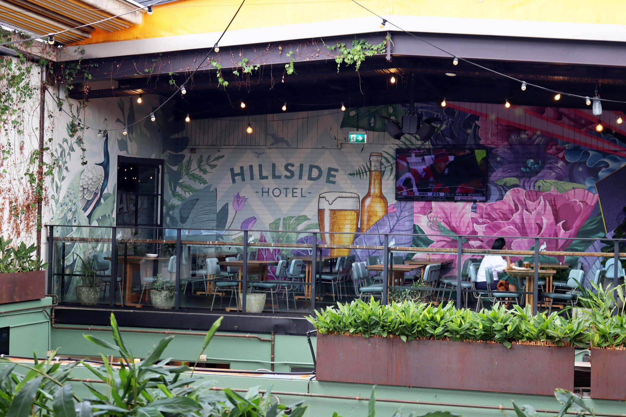 Madworld Murals&mdash;Hillside Hotel