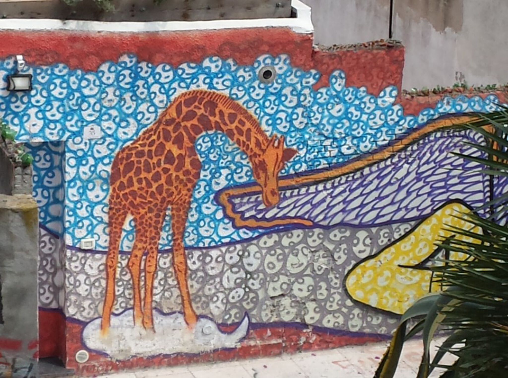 Zarmu&mdash;Urban Giraffe