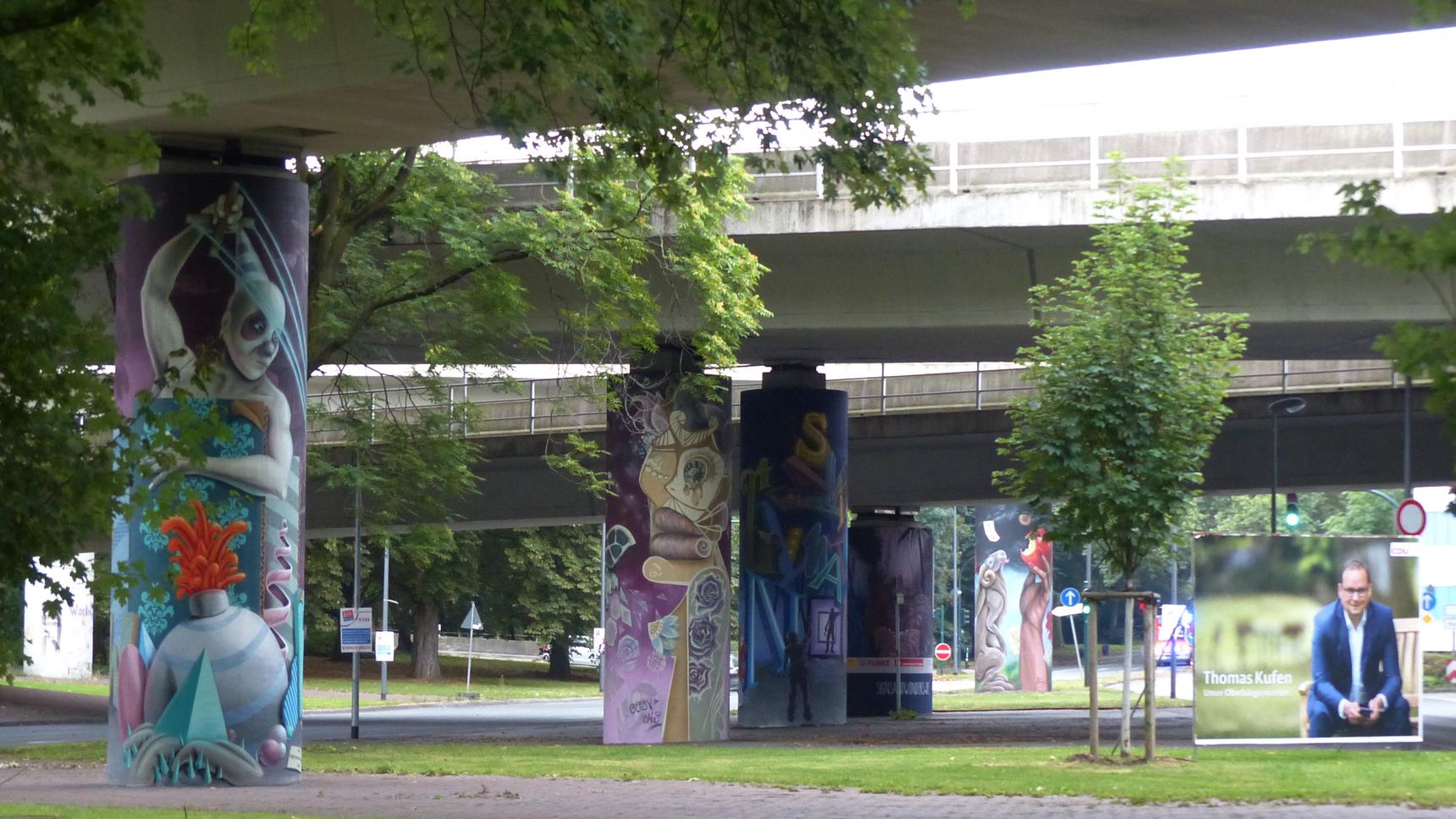 —Helbingbrücke Gallery