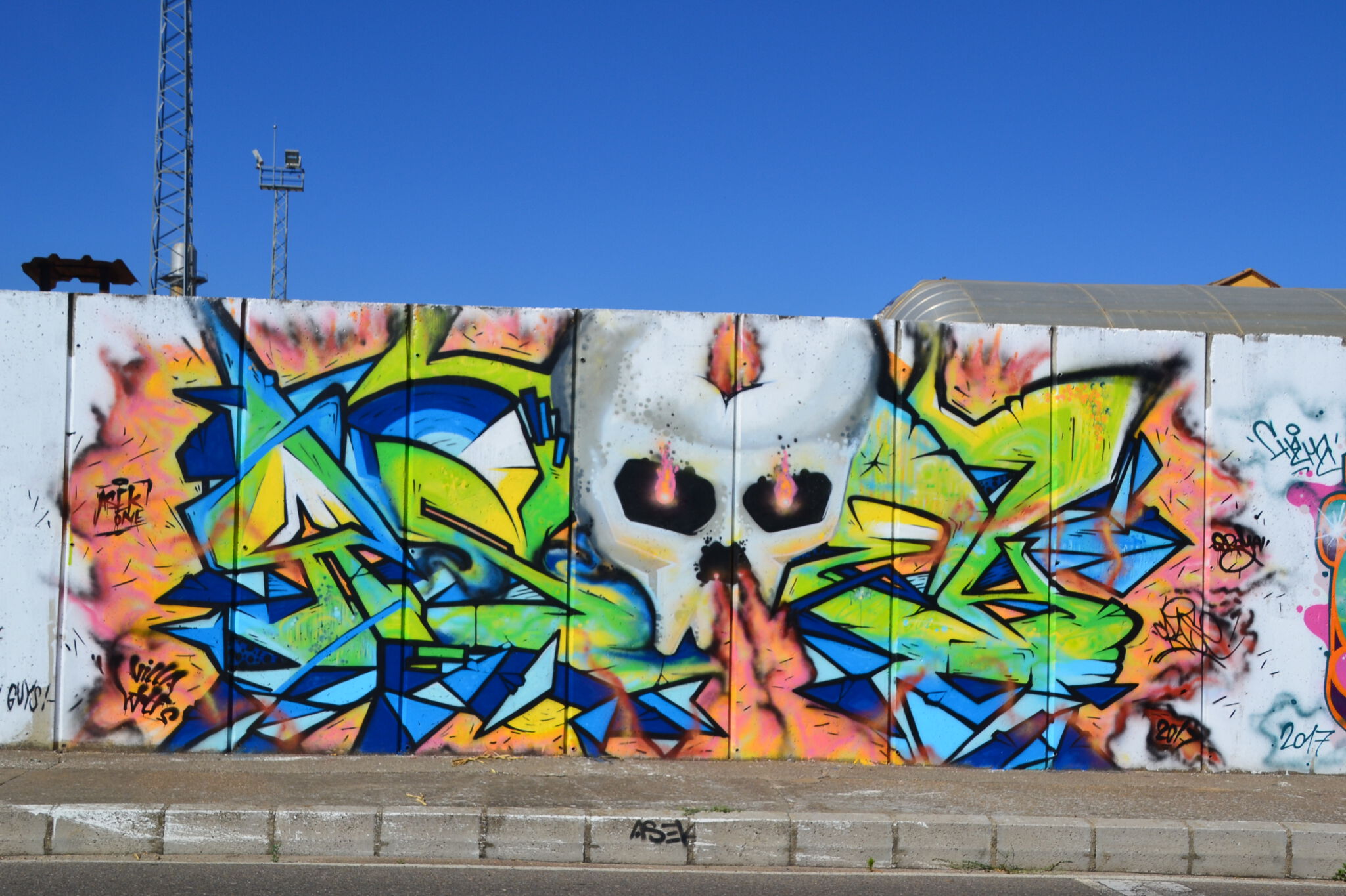 ASEK ONE&mdash;TAG