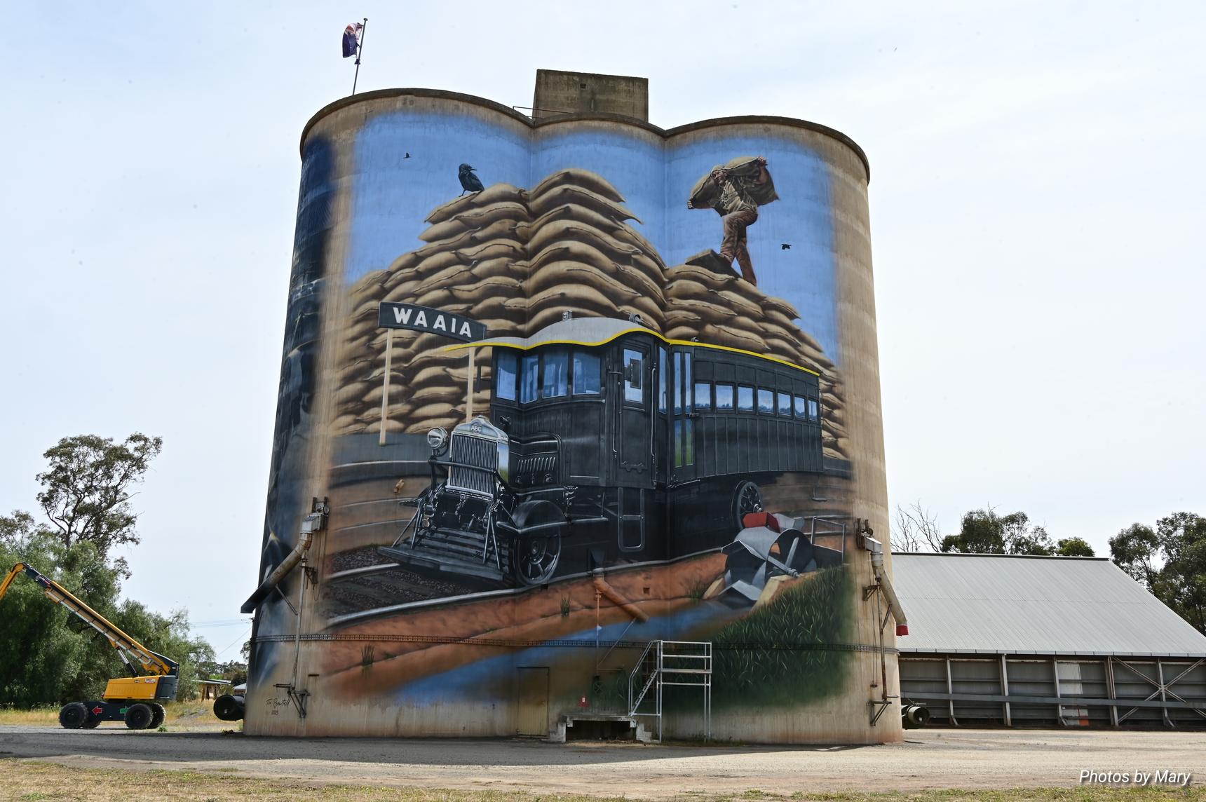 Tim Bowtell—Waaia Silo Art - Silo 2