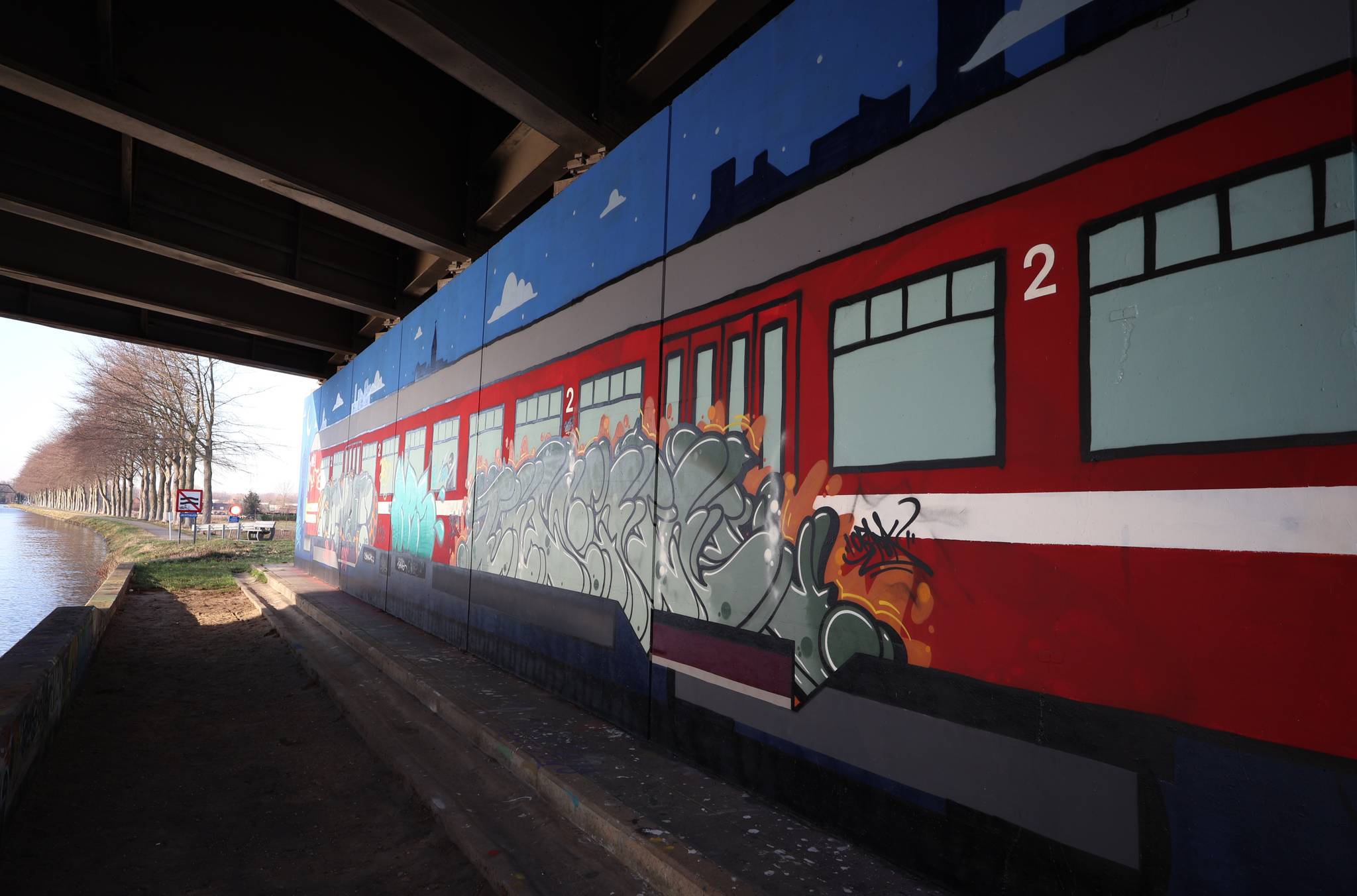 &mdash;Legal graffiti wall brug Zuid-Willemsvaart