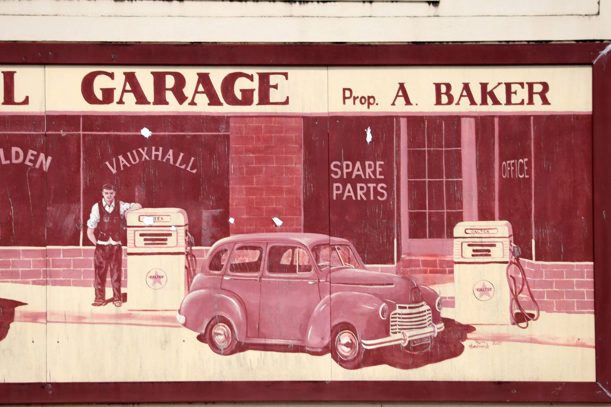 Ron Hindmarsh&mdash;Central Garage