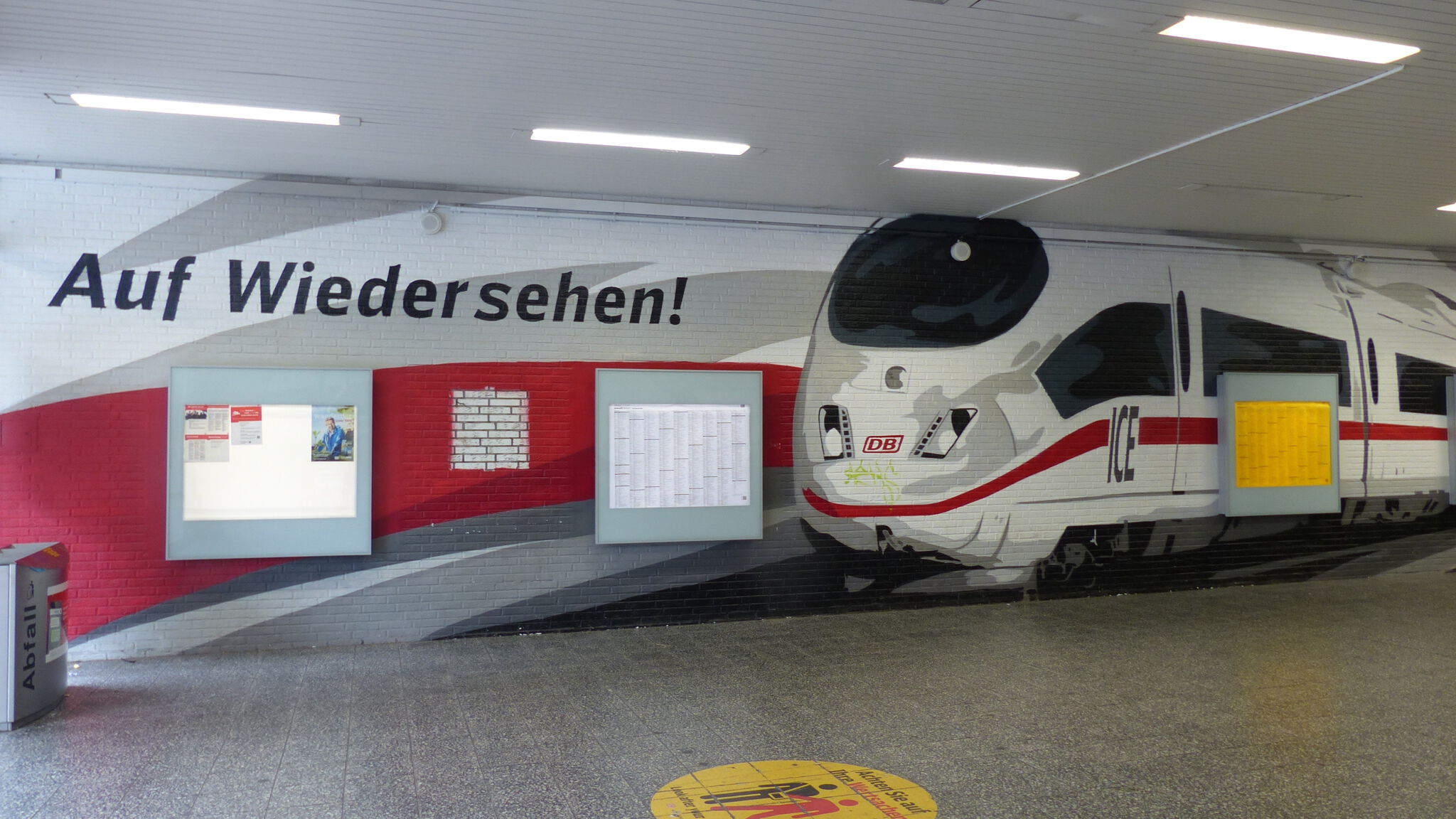 LACKAFFEN&mdash;Main Station Entrance North