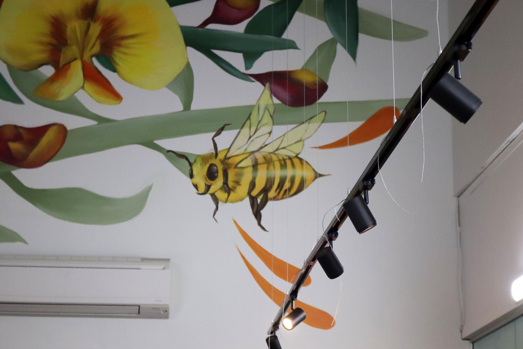 Stynabyna—Bees and Peas