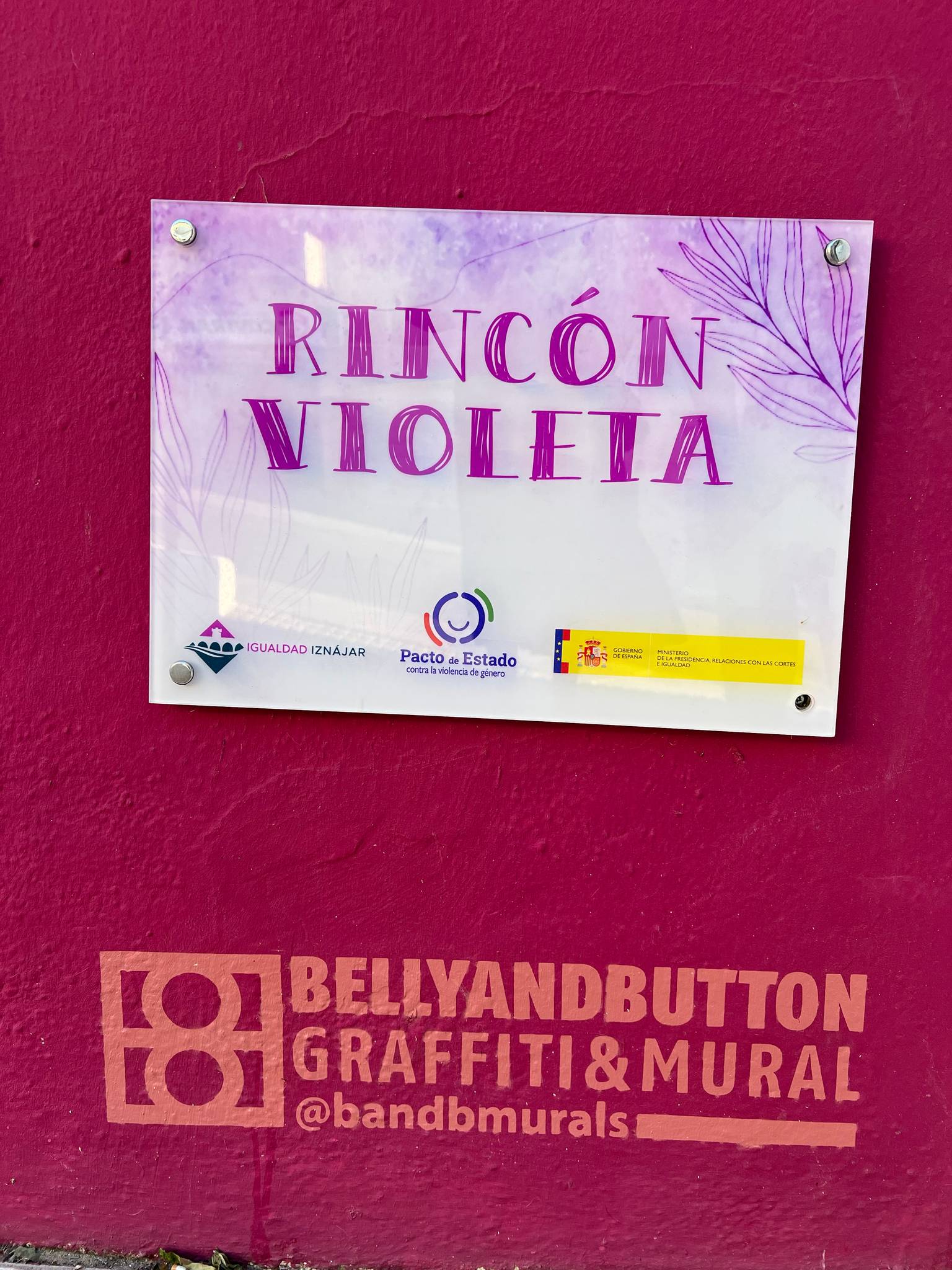 Belly and Button&mdash;Rincón Violeta