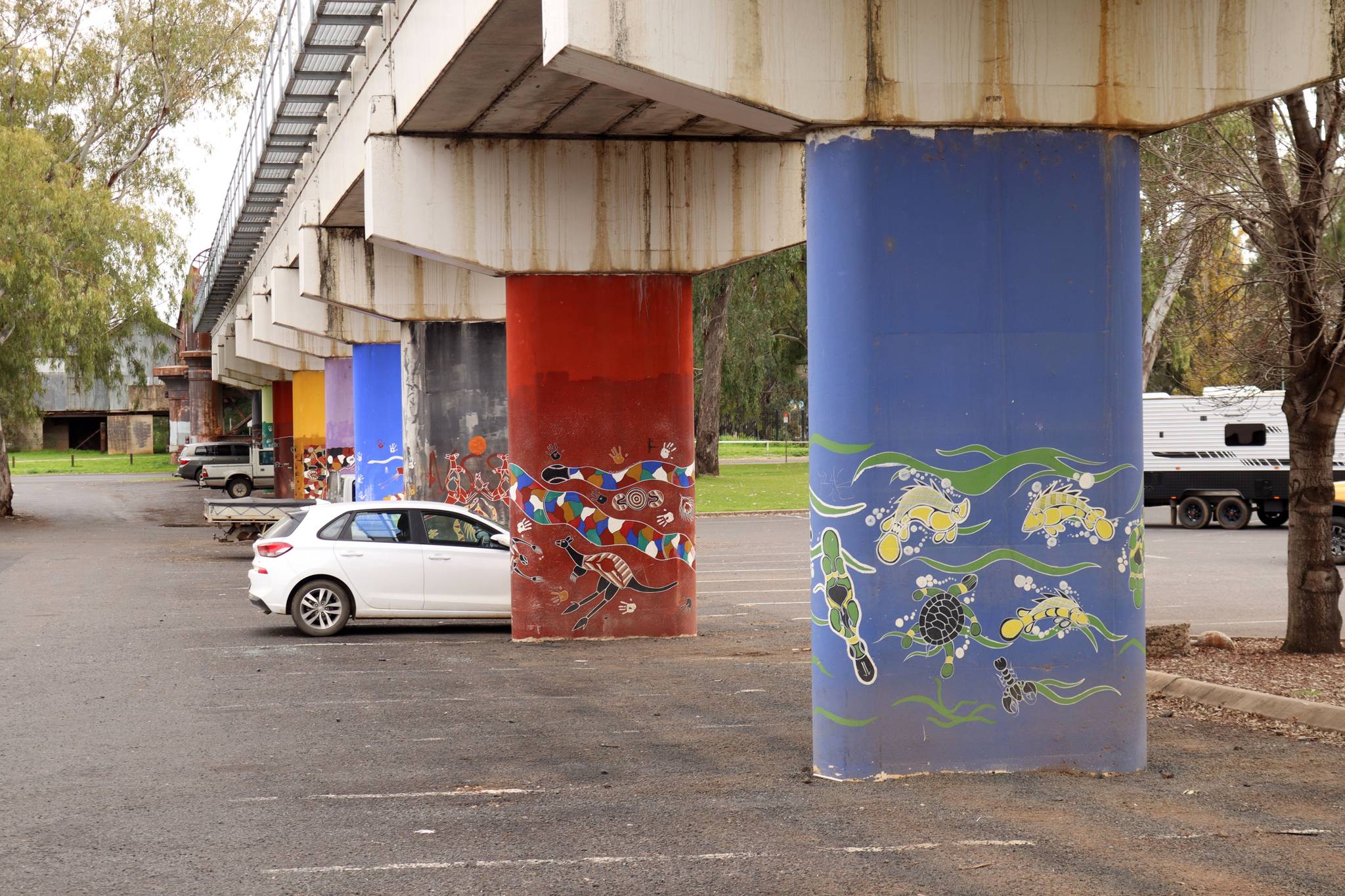 &mdash;Dubbo Library Pylons